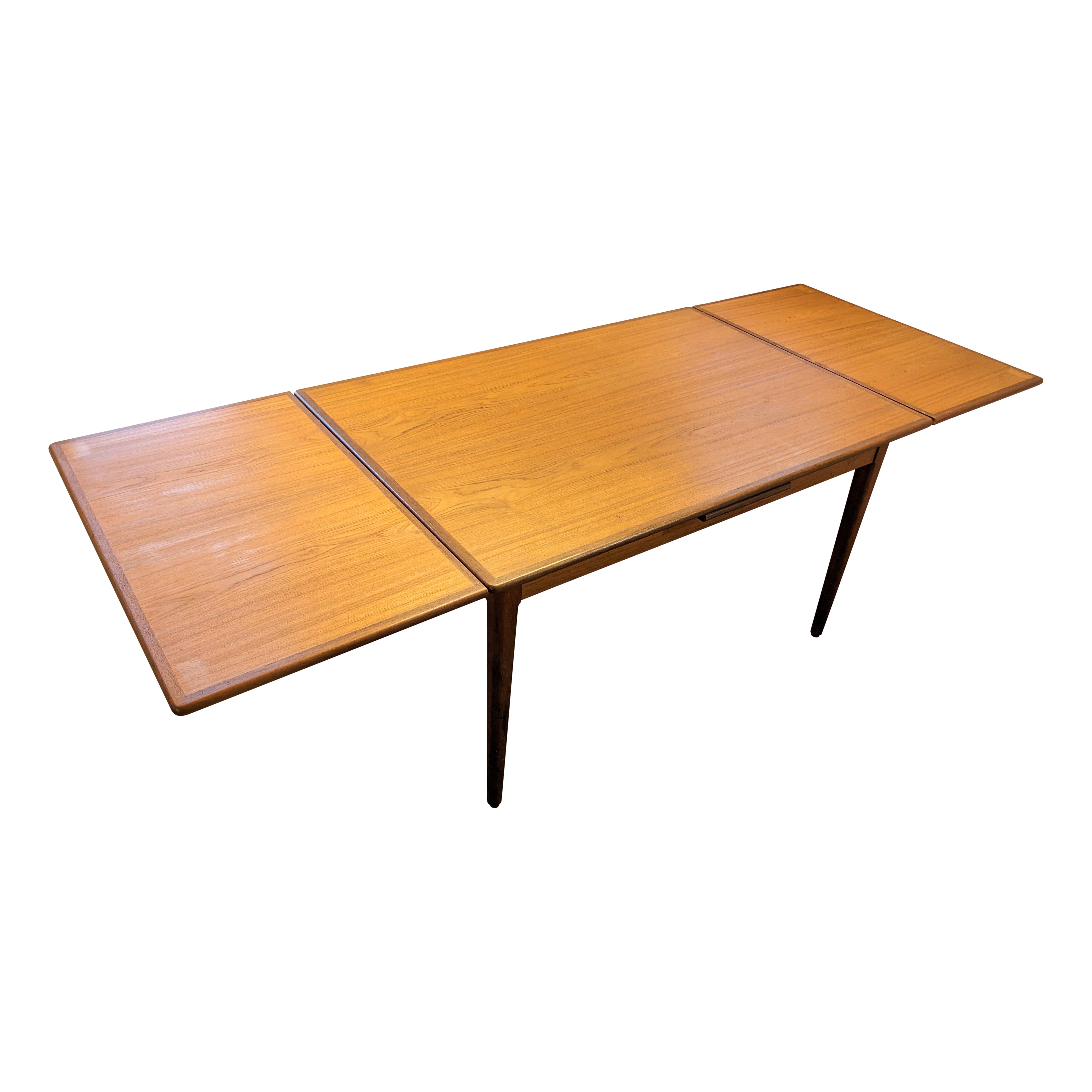 What is a two-person table called?