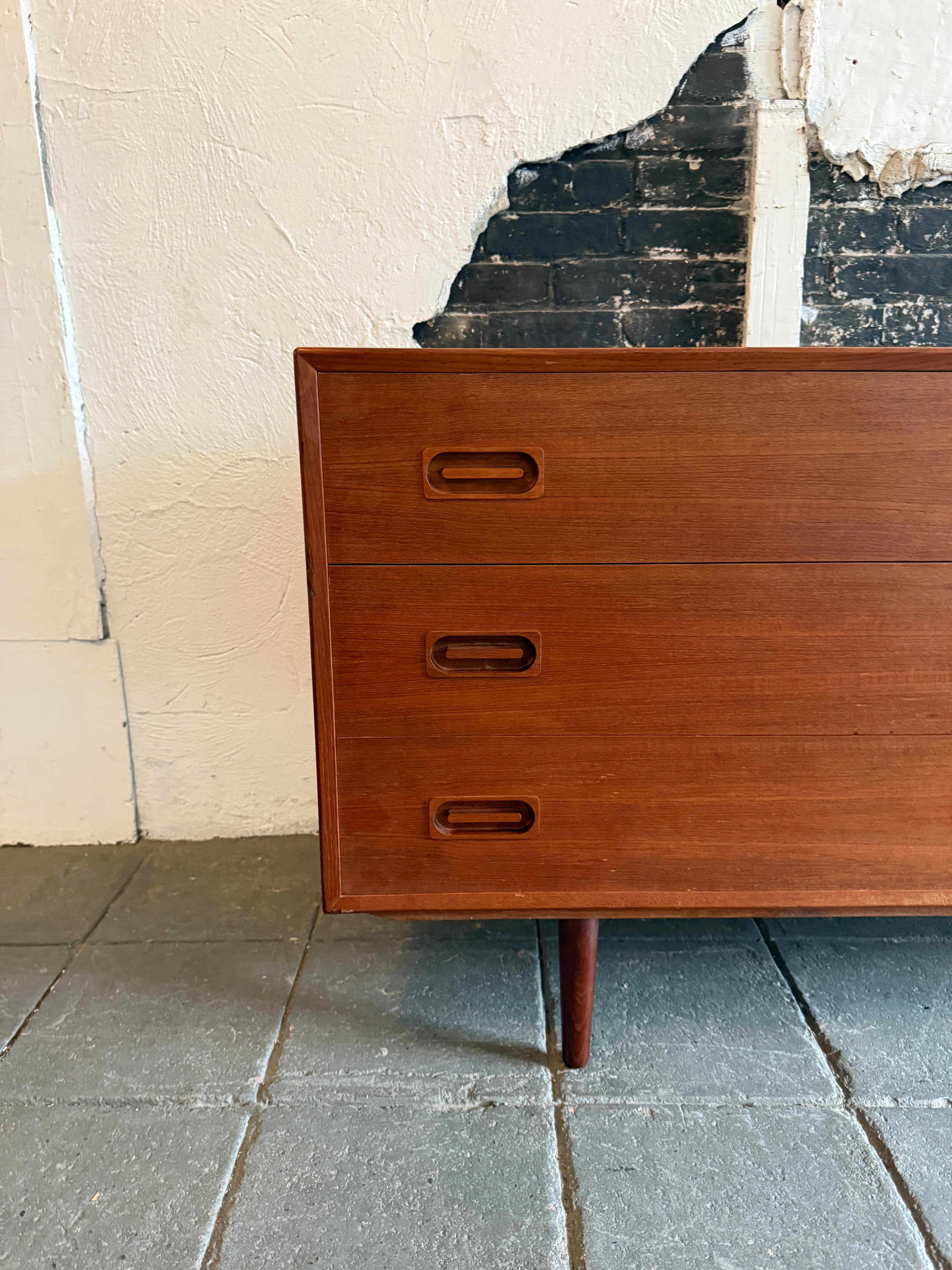 Woodwork Mid-Century Danish Modern Teak Long Low 6 Drawer Dresser Credenza Drylund