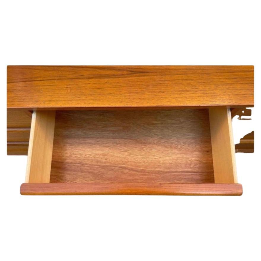 Mid-Century Danish Modern Teak Long Low 9 Drawer Dresser Credenza In Good Condition For Sale In BROOKLYN, NY