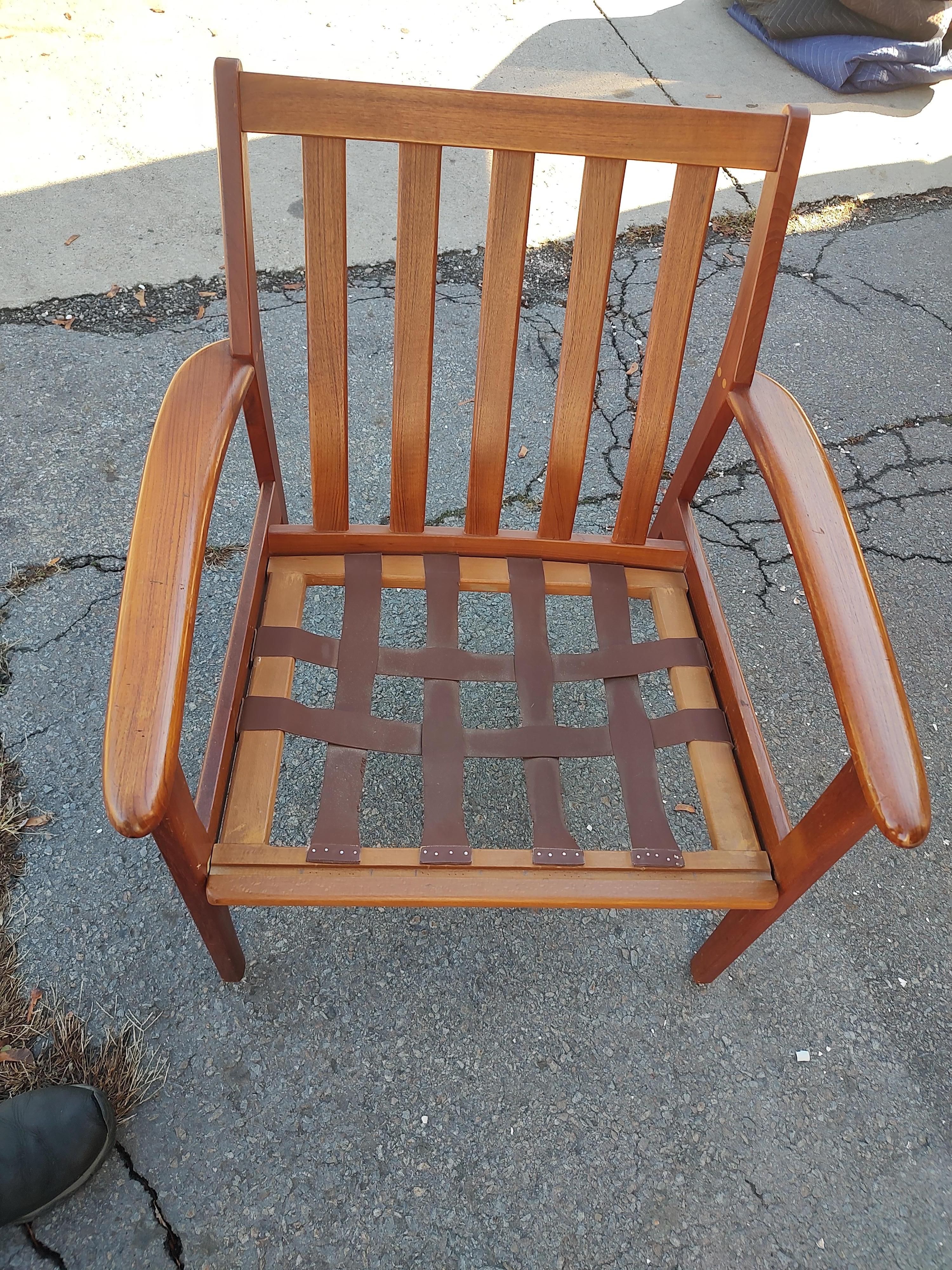 Mid Century Danish Modern Teak Lounge Chair C1958 im Zustand „Gut“ im Angebot in Port Jervis, NY