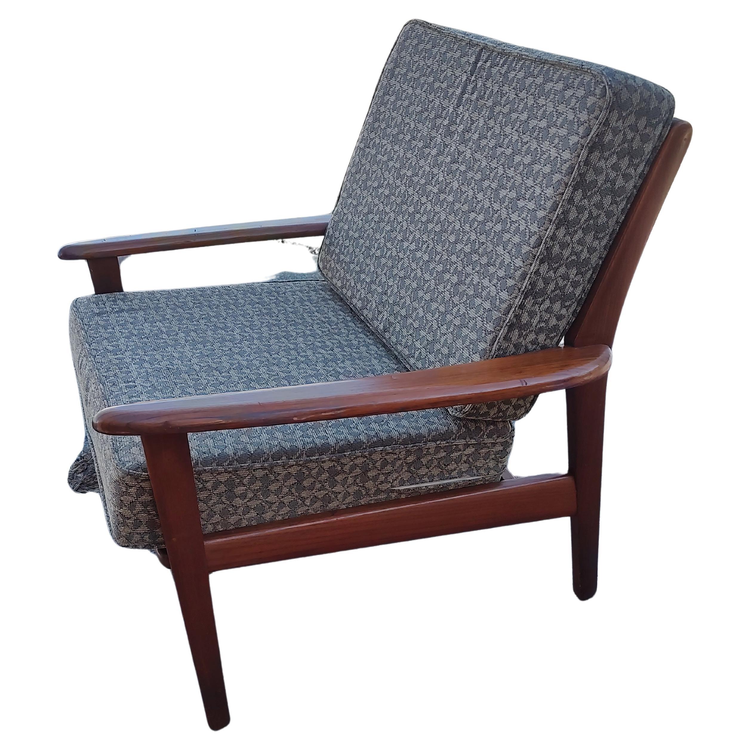 Mid Century Danish Modern Teak Lounge Chair C1958 In Good Condition For Sale In Port Jervis, NY