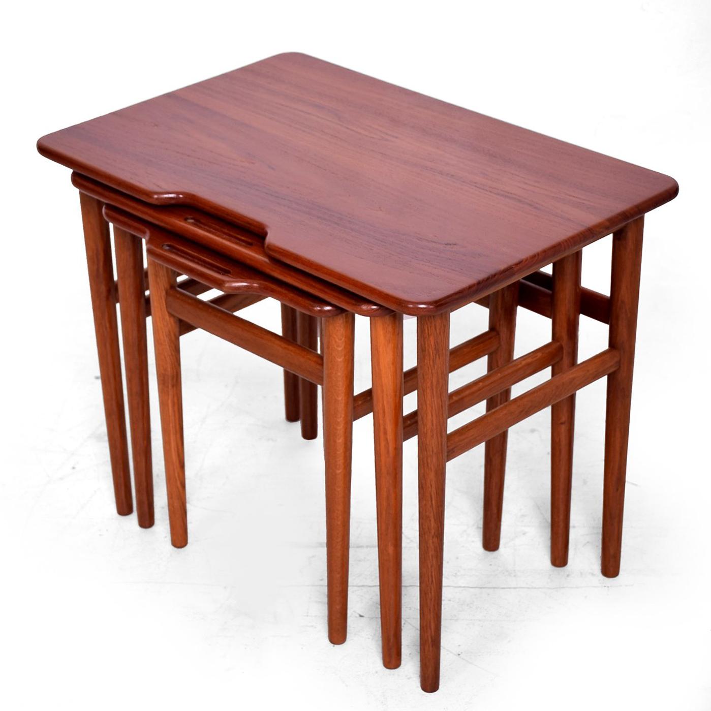 Mid Century Danish Modern Teak Nesting Tables Set of Three 3