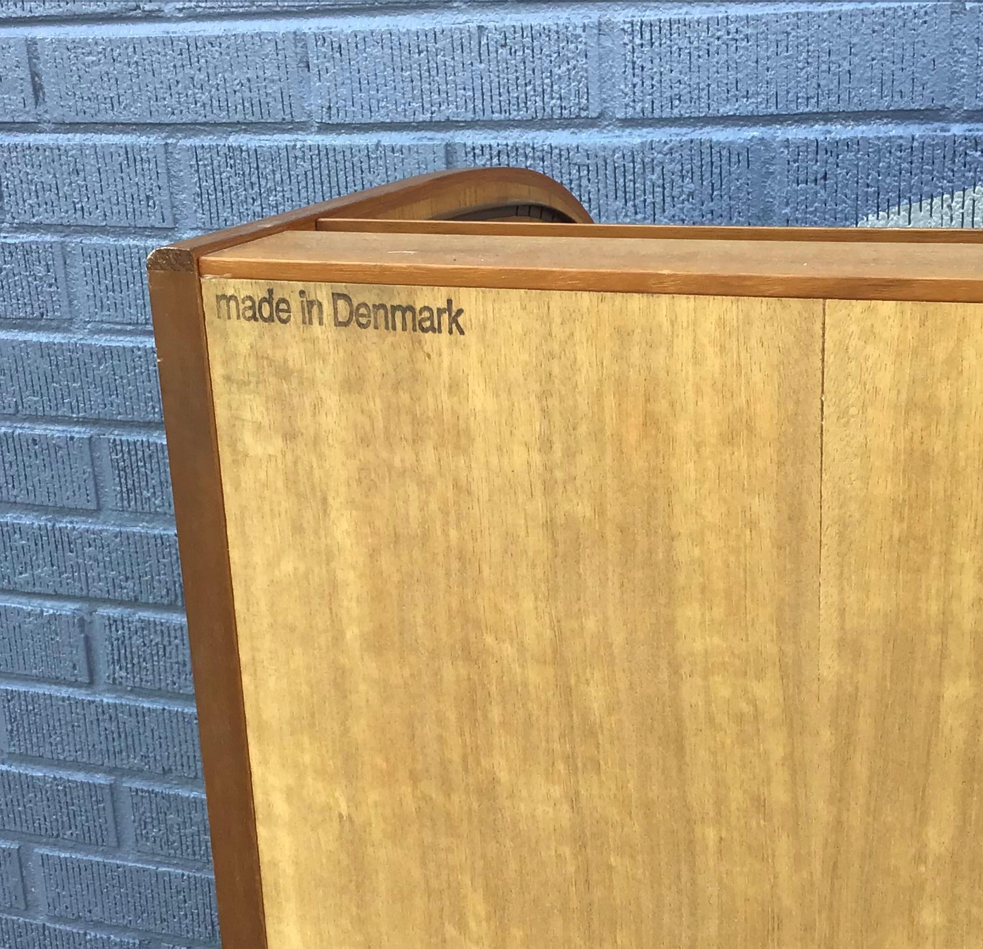Scrivania moderna danese di metà secolo in teak Rolle in vendita 5