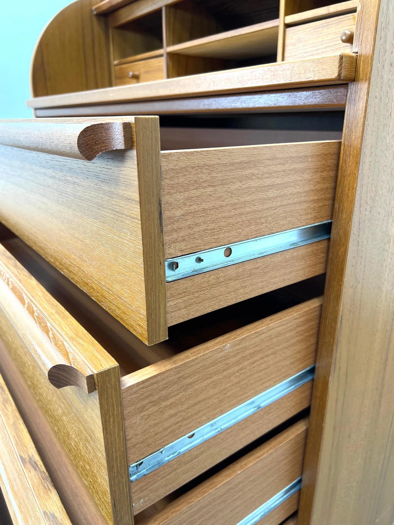 Mid-Century Danish Modern Teak Roll Top Desk With Fitted Compartment For Sale 1