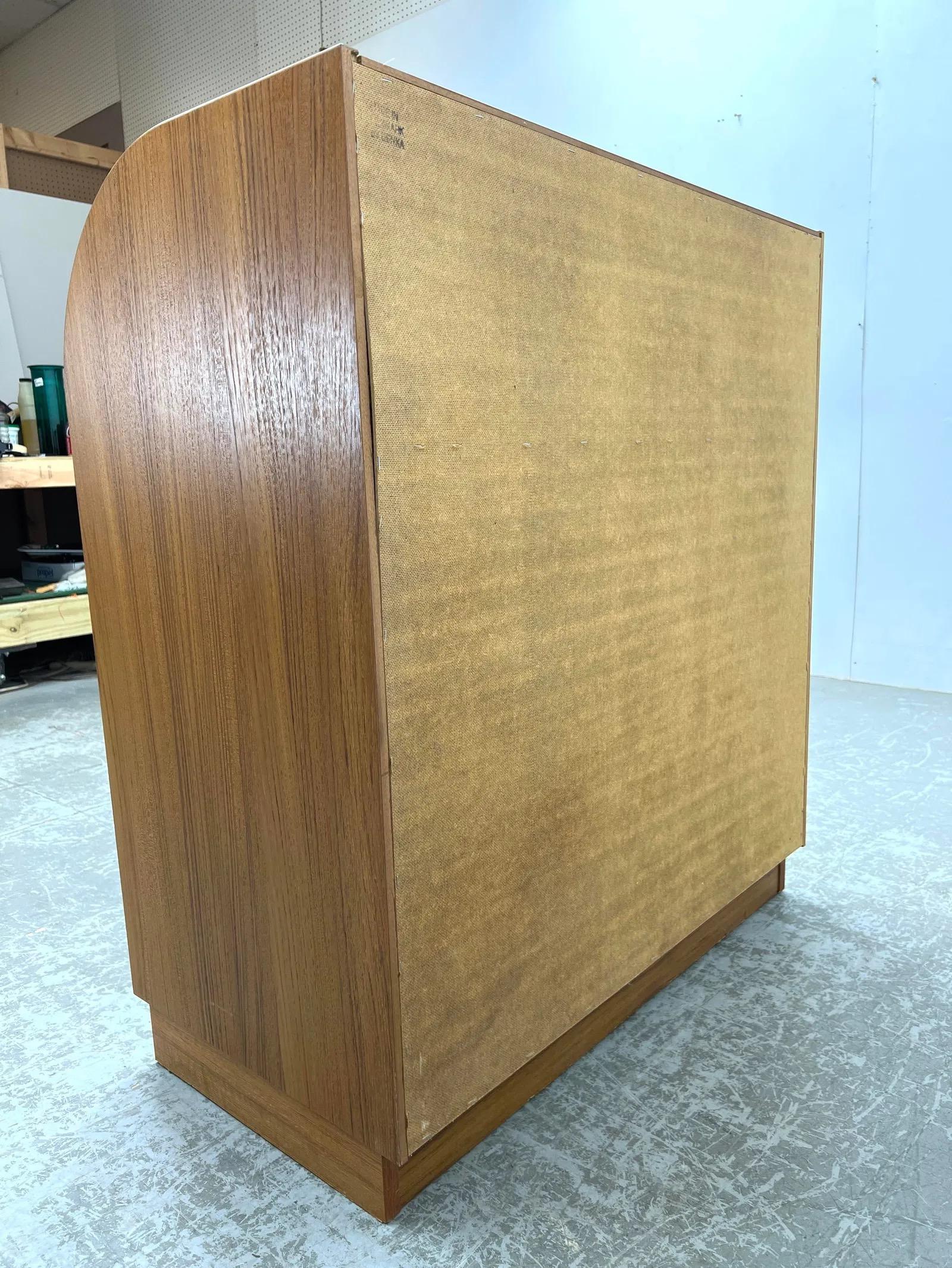 Mid-Century Danish Modern Teak Roll Top Desk With Fitted Compartment For Sale 3