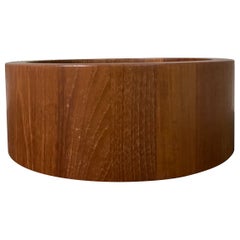 Dänische moderne Servierschale aus Teakholz von Jens Quistgaard für Dansk aus der Mitte des Jahrhunderts.