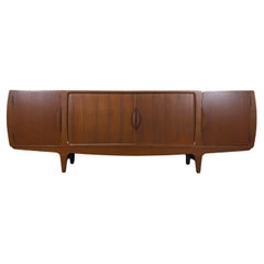 Credenza moderna danese in teak di Johannes Andersen, anni '50