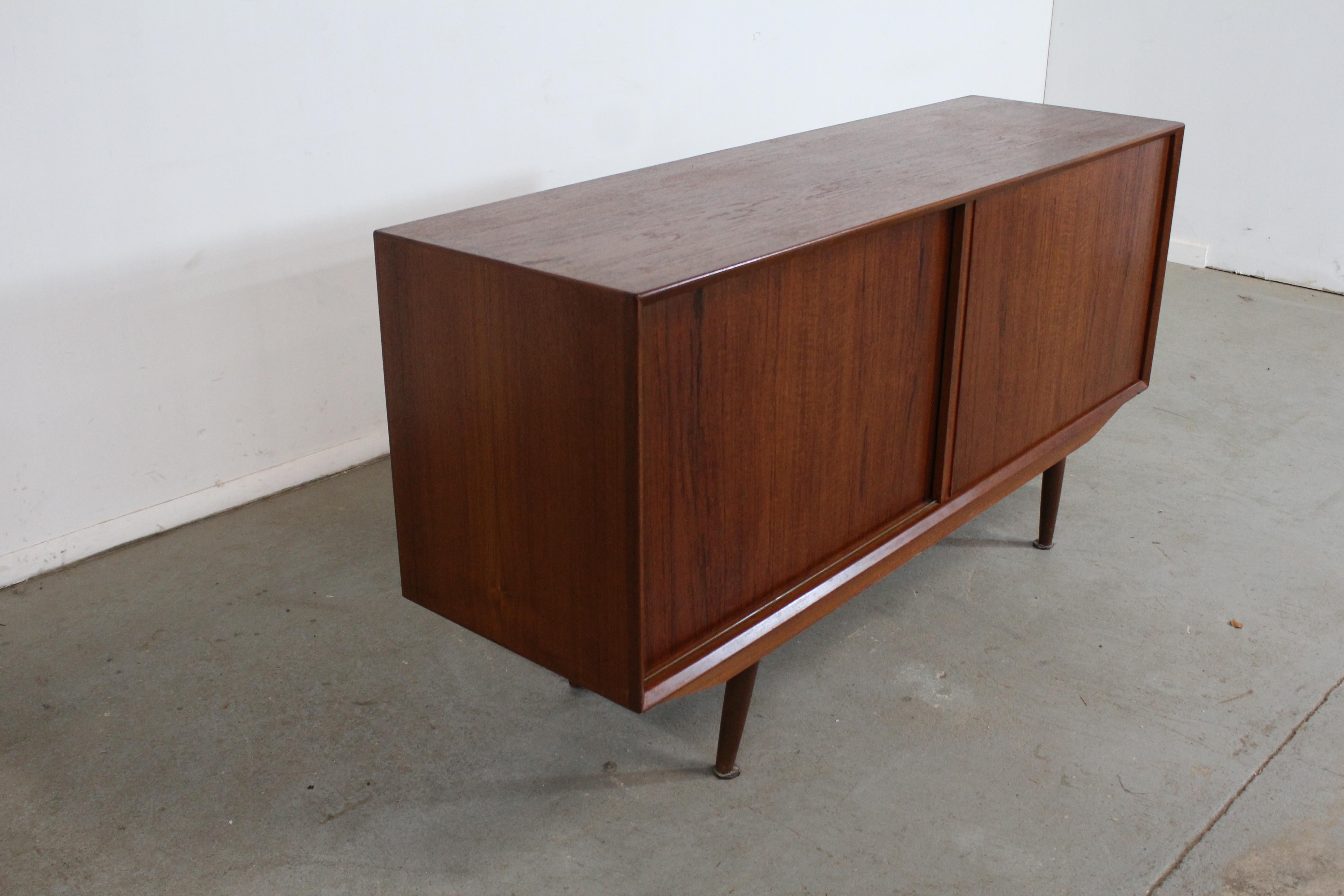 Mid-Century Danish Modern Teak Sliding  Door Credenza on Pencil Legs In Good Condition For Sale In Wilmington, DE