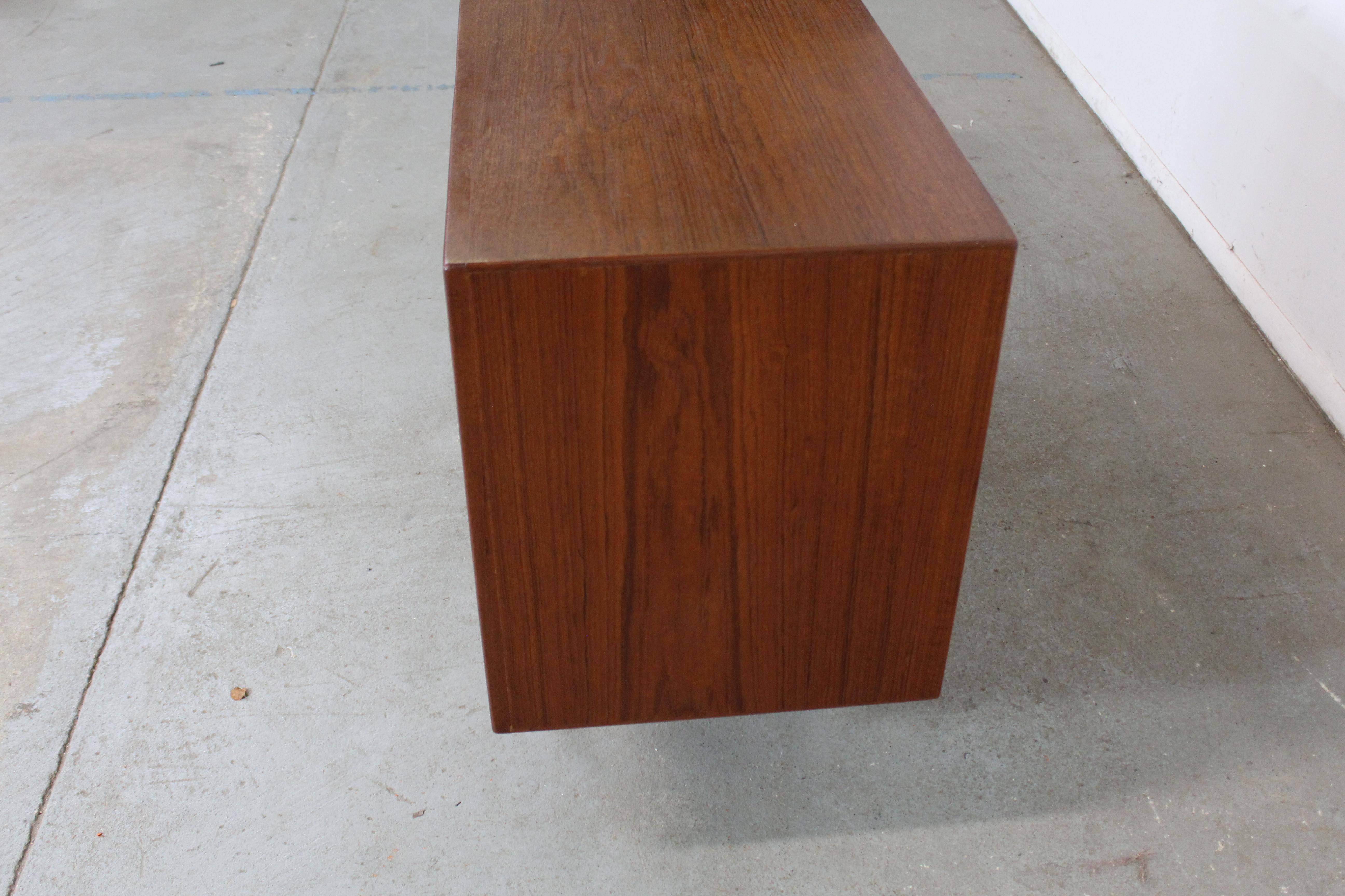 Mid-Century Danish Modern Teak Sliding  Door Credenza on Pencil Legs 3