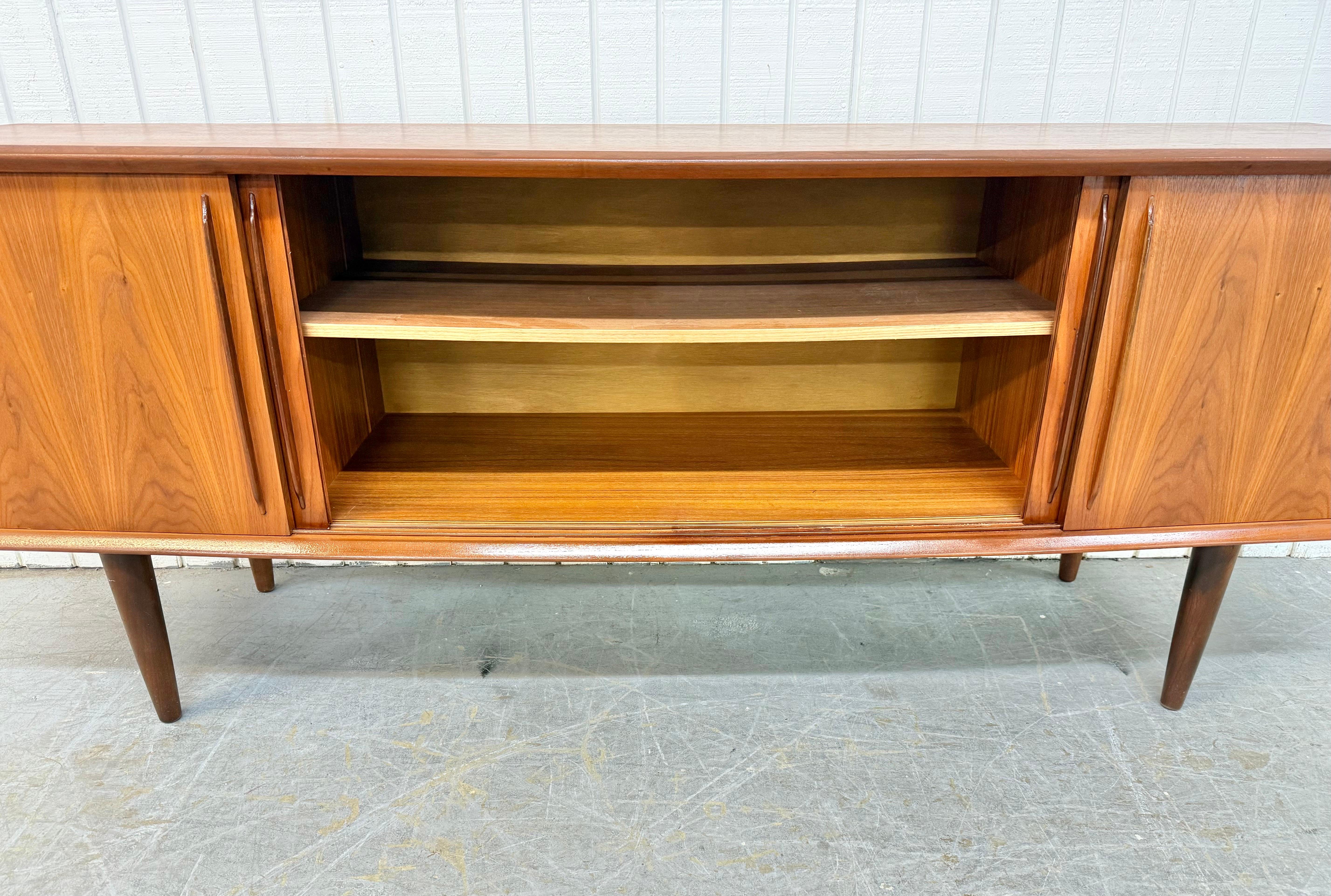 Mid-Century Danish Modern Teak Sliding Door Sideboard For Sale 2