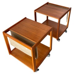 Dänischer moderner Zeitschriftenständer aus Teakholz mit Rolling-Beistelltisch, Mitte des Jahrhunderts