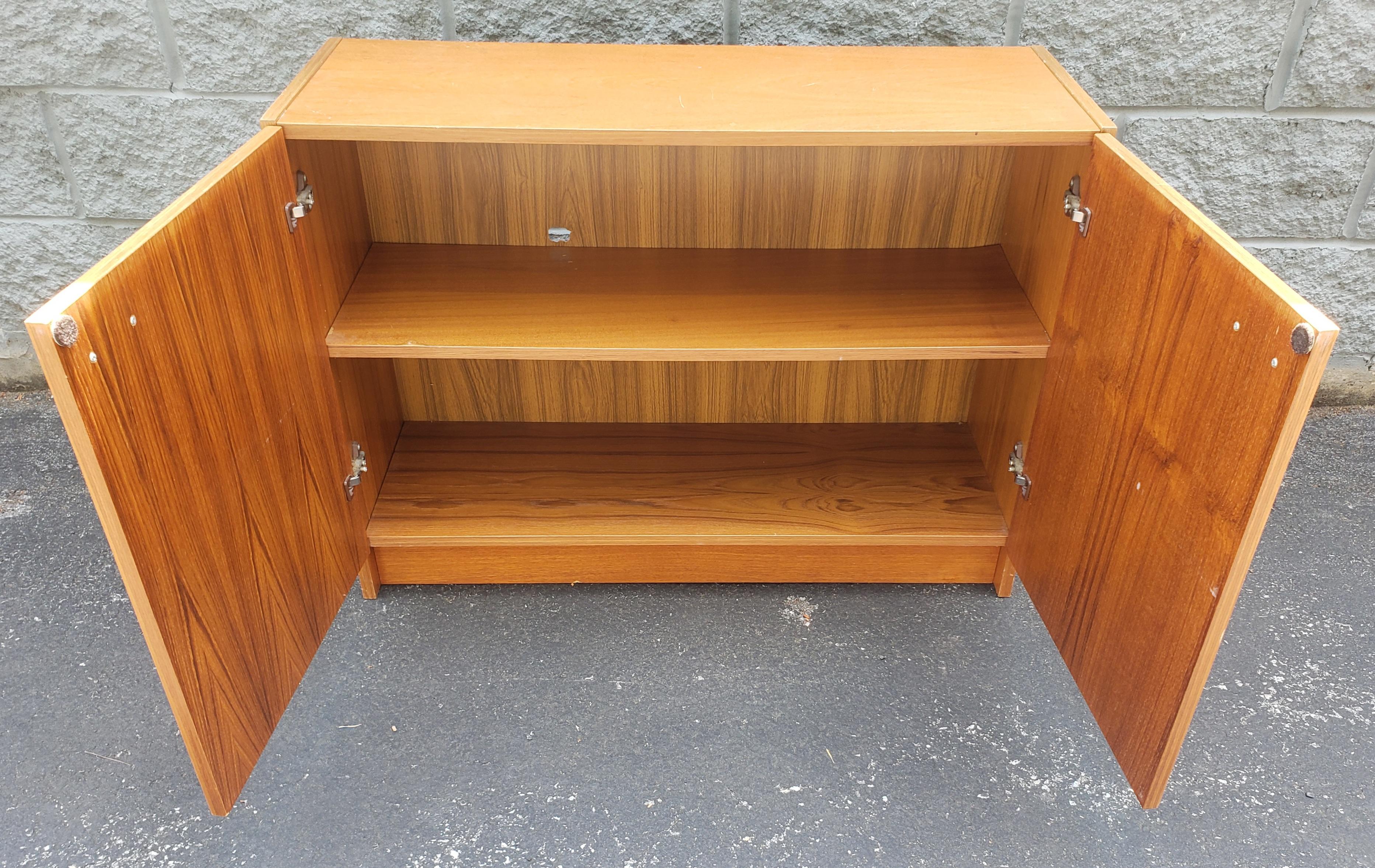 Unknown Midcentury Danish Modern Teak Storage Cabinet For Sale