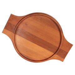 Bandeja de teca moderna danesa de mediados de siglo diseñada por Jens Quistgaard para Dansk Designs