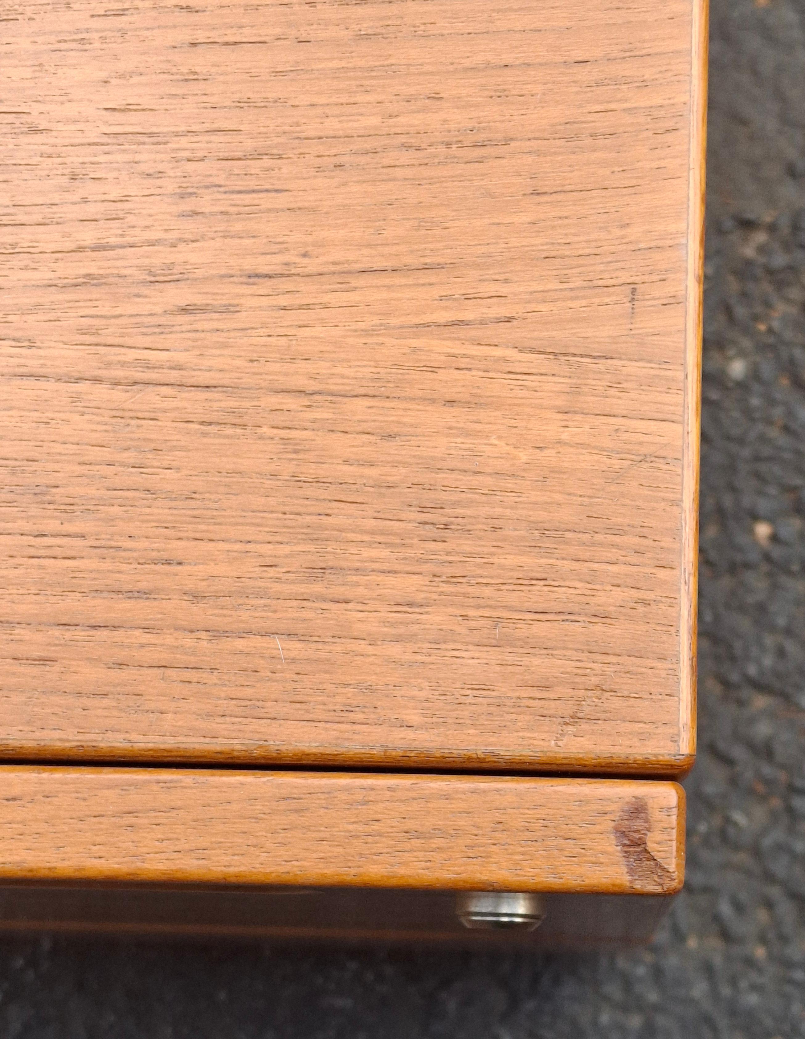 Mid-Century Danish Modern Teak Two-Drawer Filing Cabinet For Sale 9