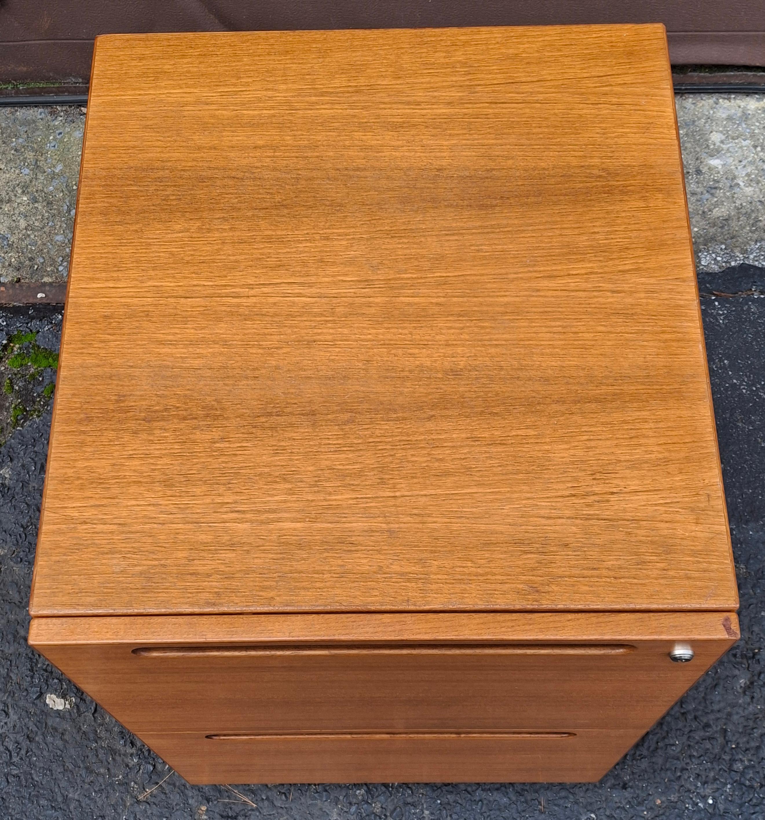 Mid-Century Danish Modern Teak Two-Drawer Filing Cabinet For Sale 1