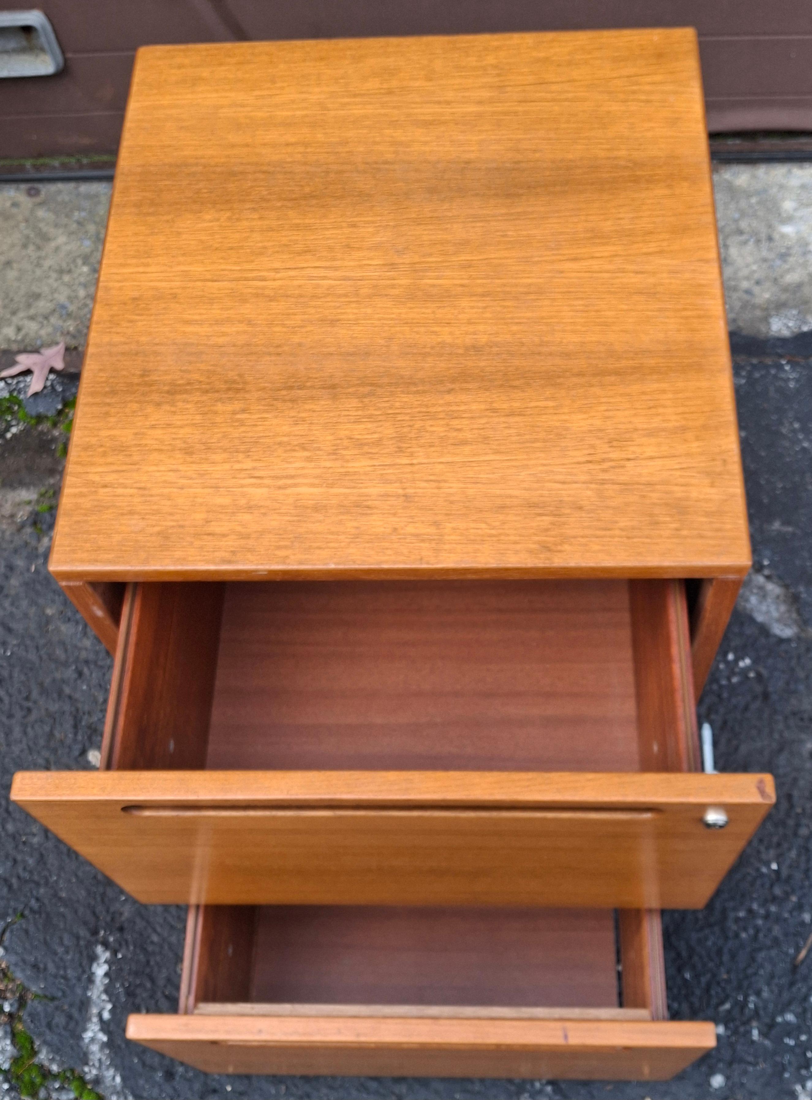 Mid-Century Danish Modern Teak Two-Drawer Filing Cabinet For Sale 2