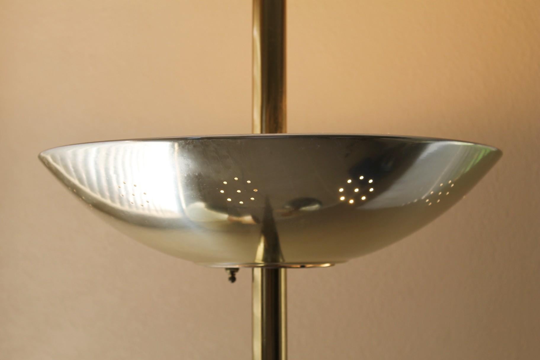 Mid Century Danish Modern Tension Pole Lamp Brushed Brass Maple Stiffel Era 50s For Sale 1