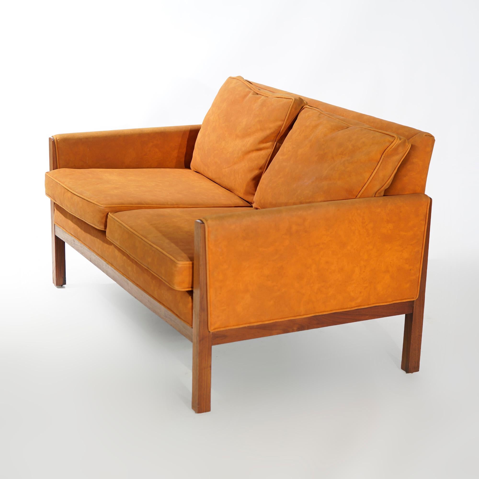 thomasville leather couch