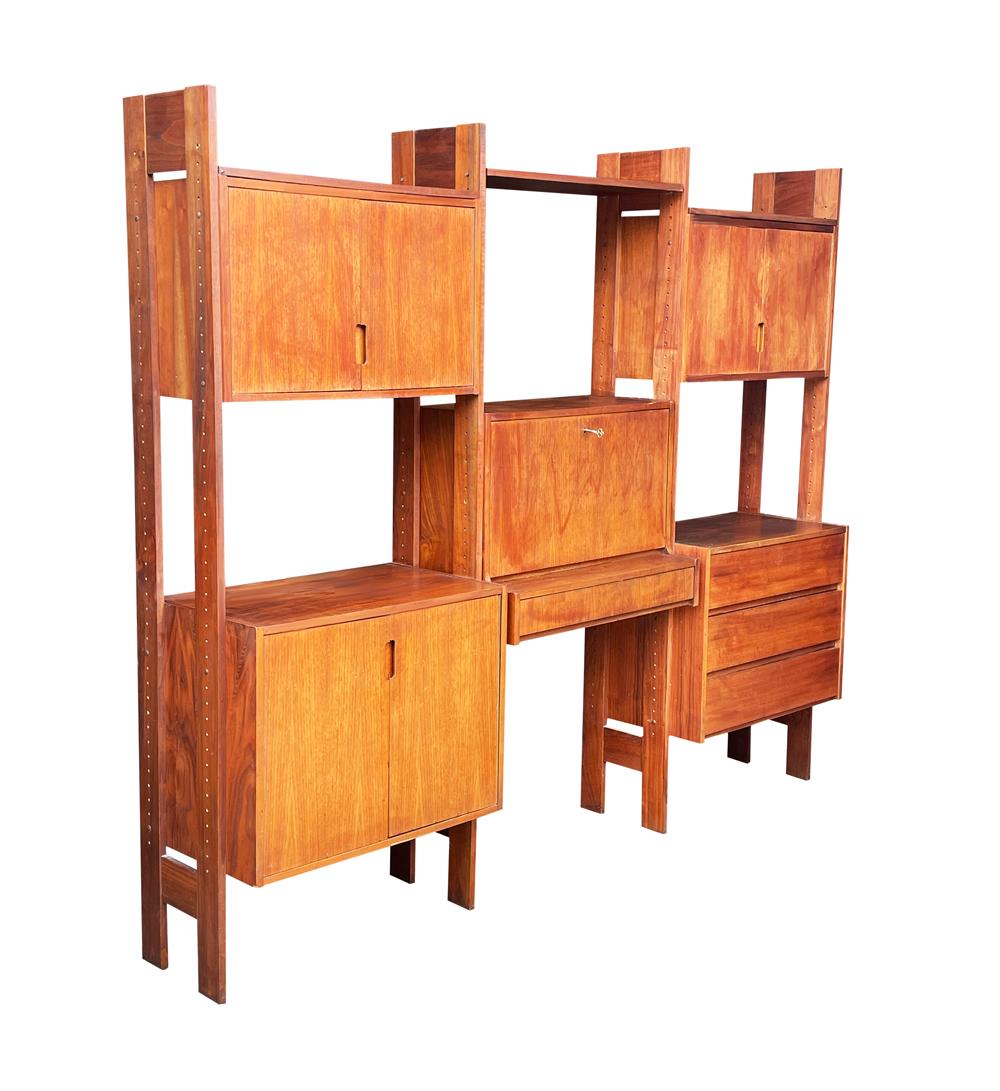 Mid Century Danish Modern Wall Unit with Shelves & Cabinets with Desk in Teak In Good Condition For Sale In Philadelphia, PA