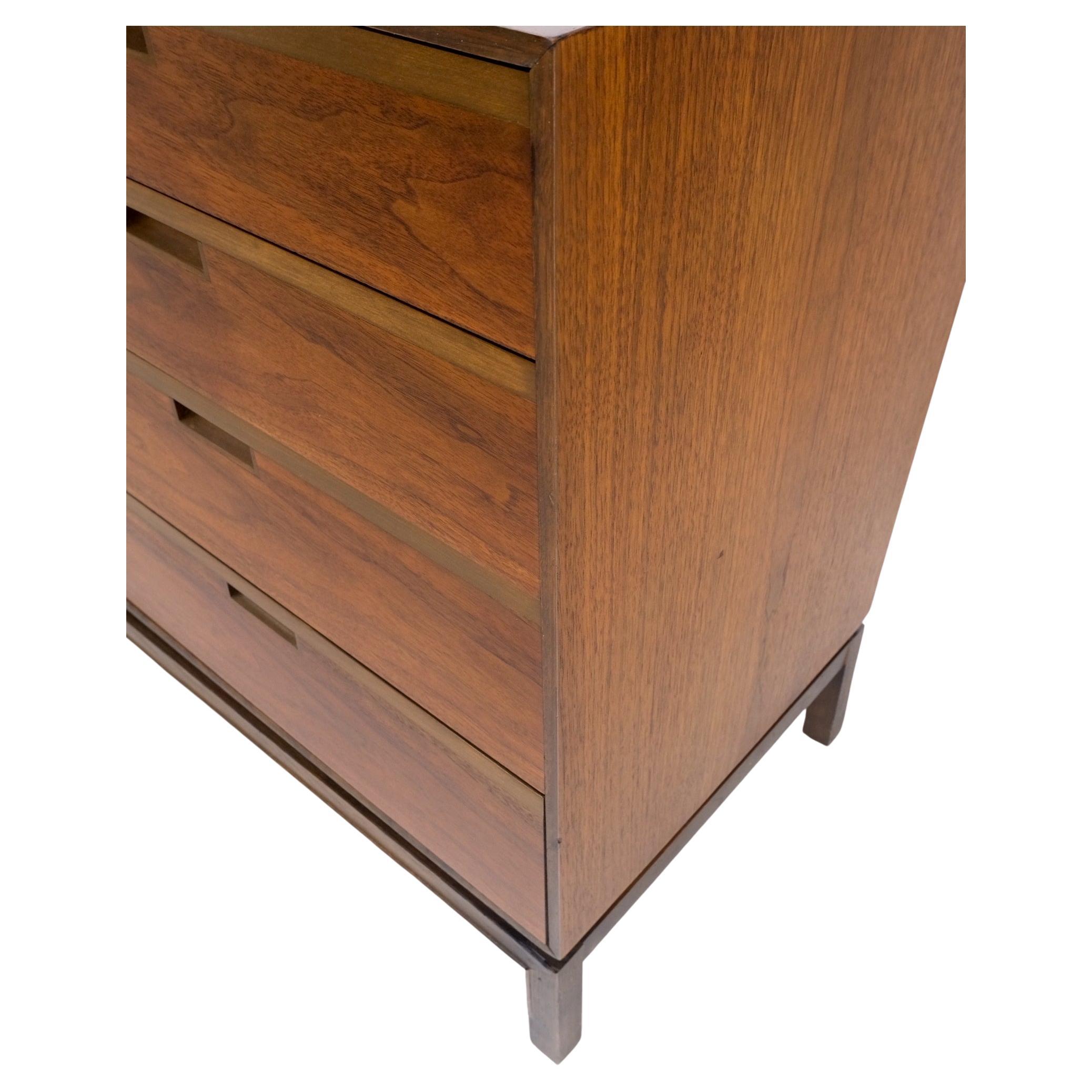 American Mid Century Danish Modern Walnut 11 Drawers Dresser Credenza 2 Doors Compartment For Sale