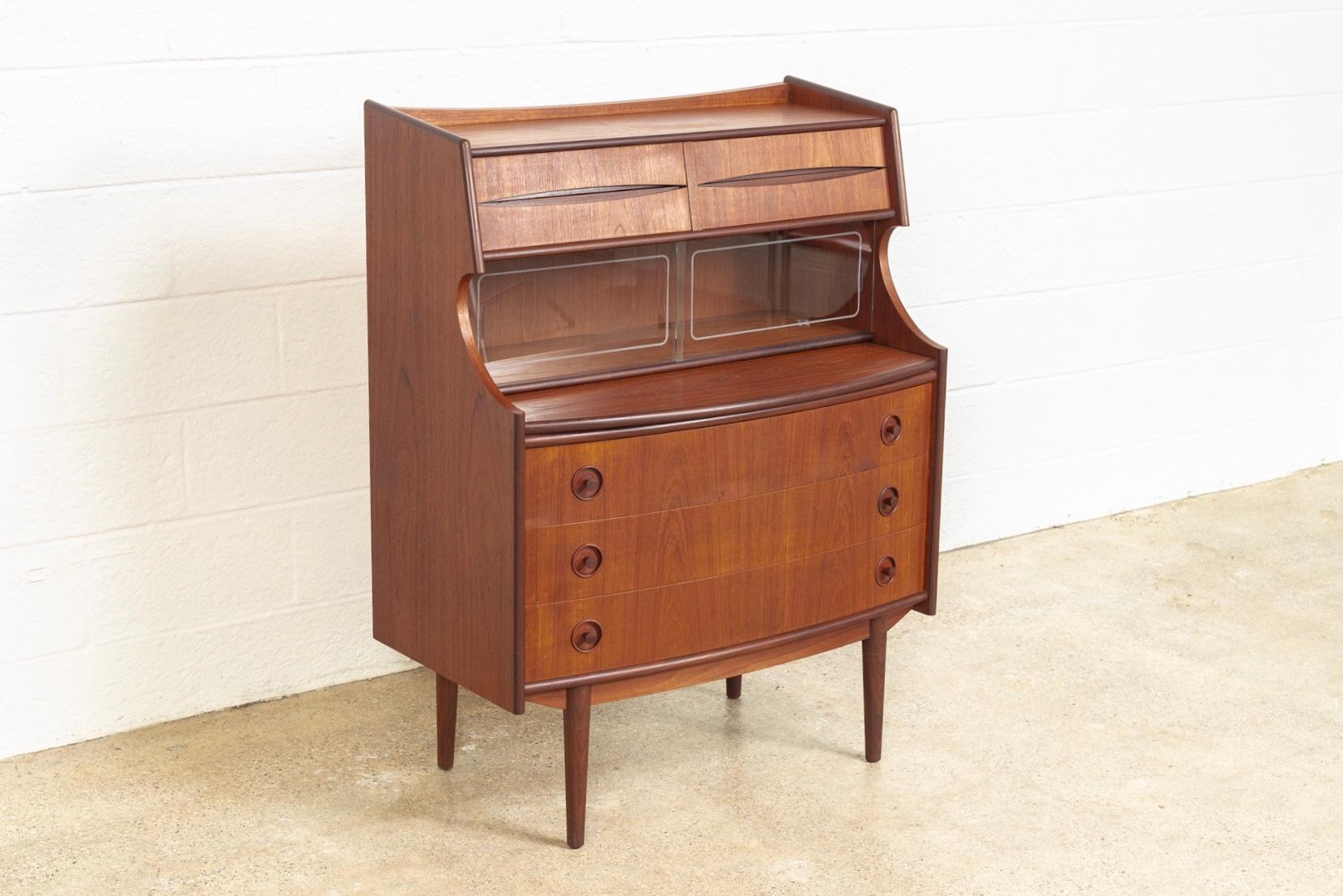 Mid-Century Modern Midcentury Danish Modern Walnut Wood Two-Toned Secretary Desk or Bar Cabinet For Sale