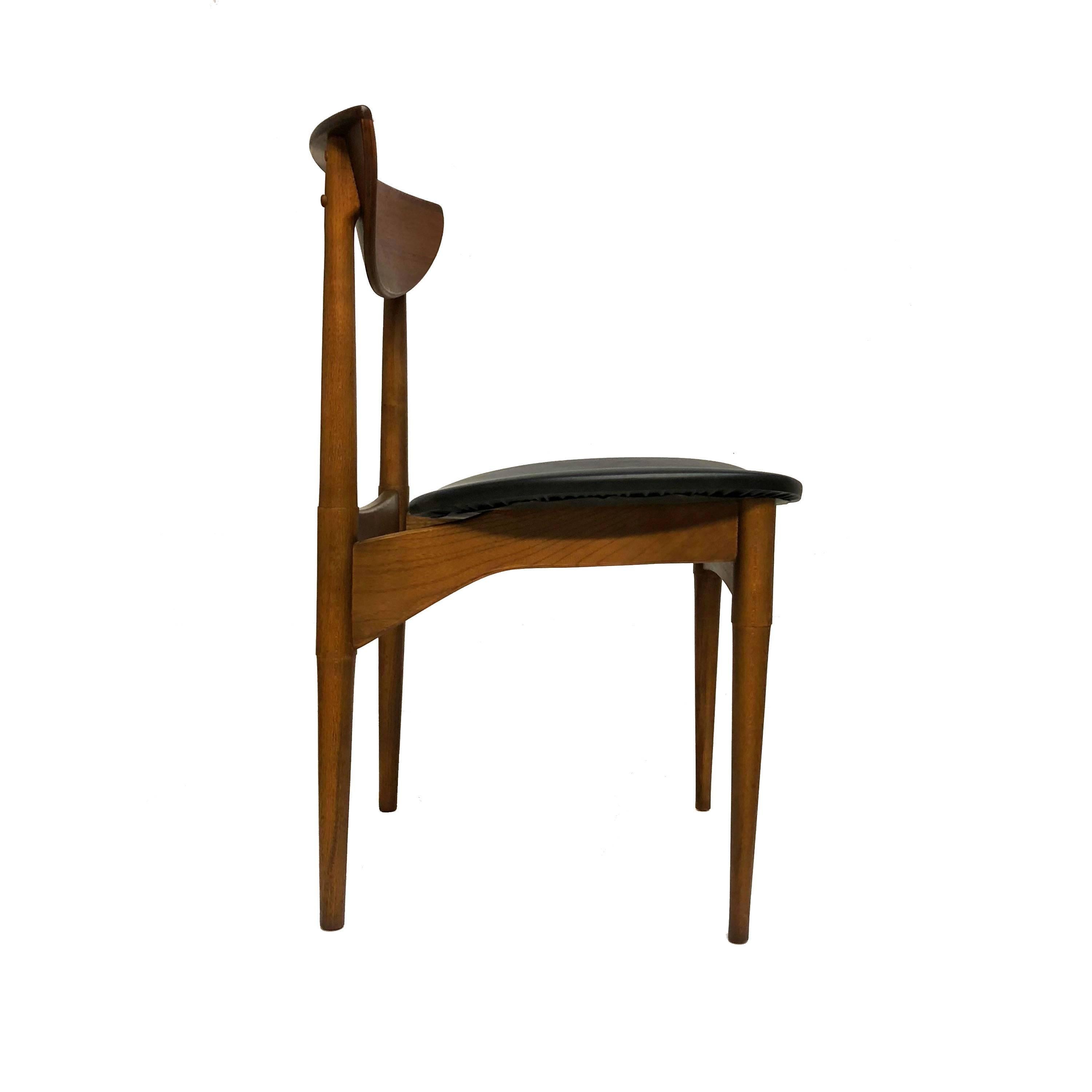 Midcentury Danish Modern Warren Church Lane Perception Dining Chair In Excellent Condition In New Hyde Park, NY