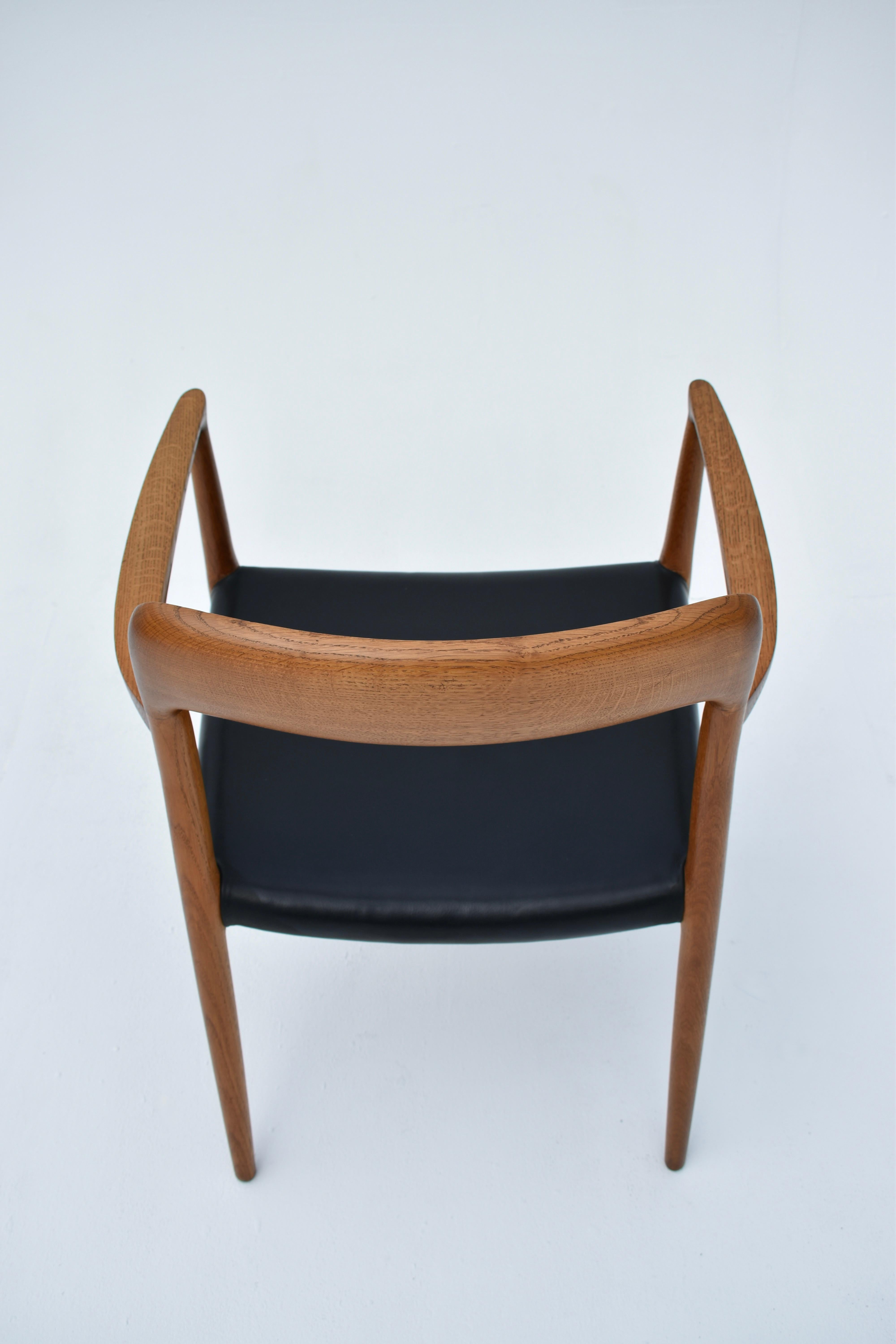 Sillón danés de mediados de siglo Niels Moller Modelo 56 de roble para JL Mollers Mobelfabrik en venta 2