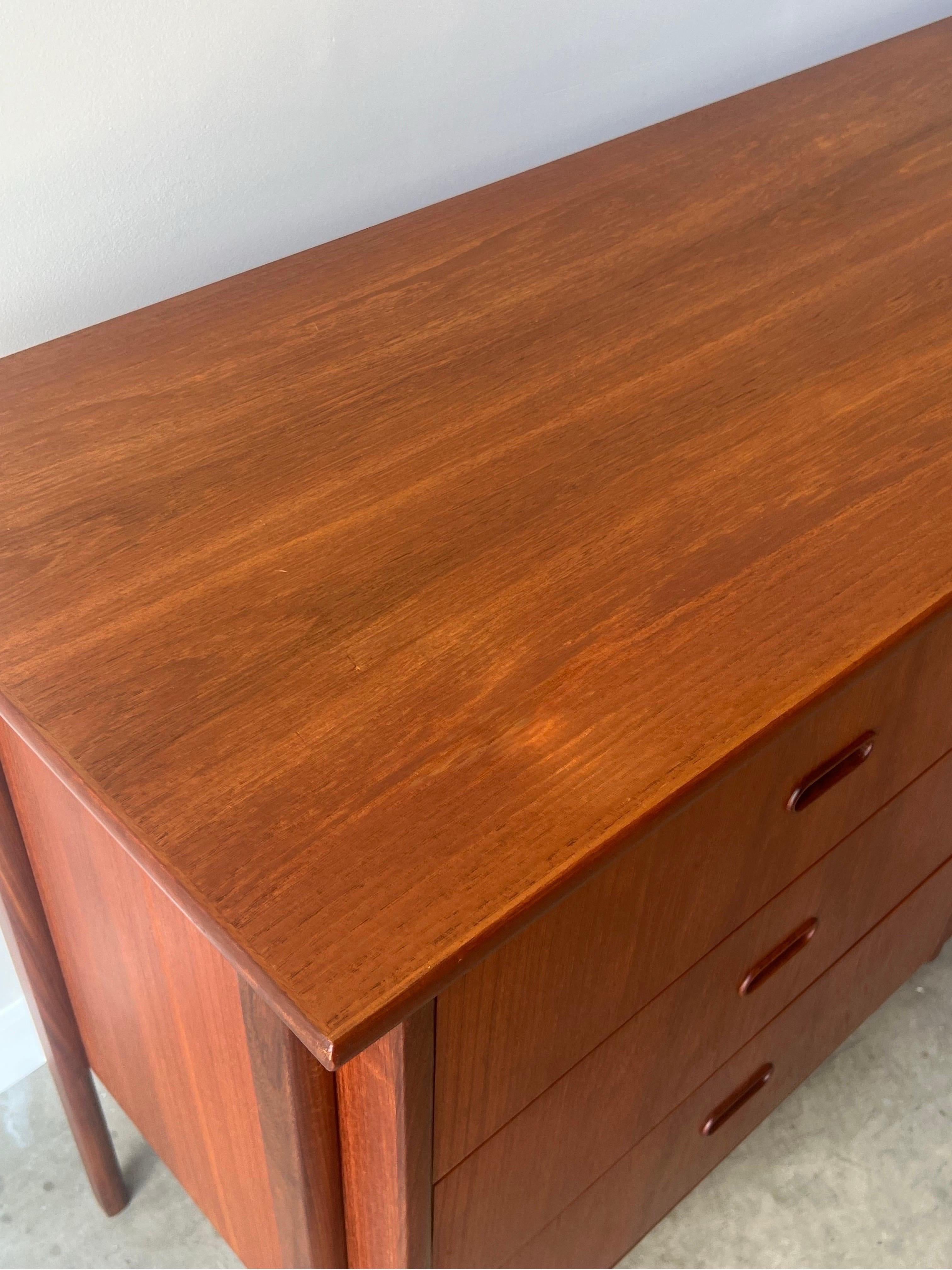 Mid-Century Danish Nine Drawer Dresser 5
