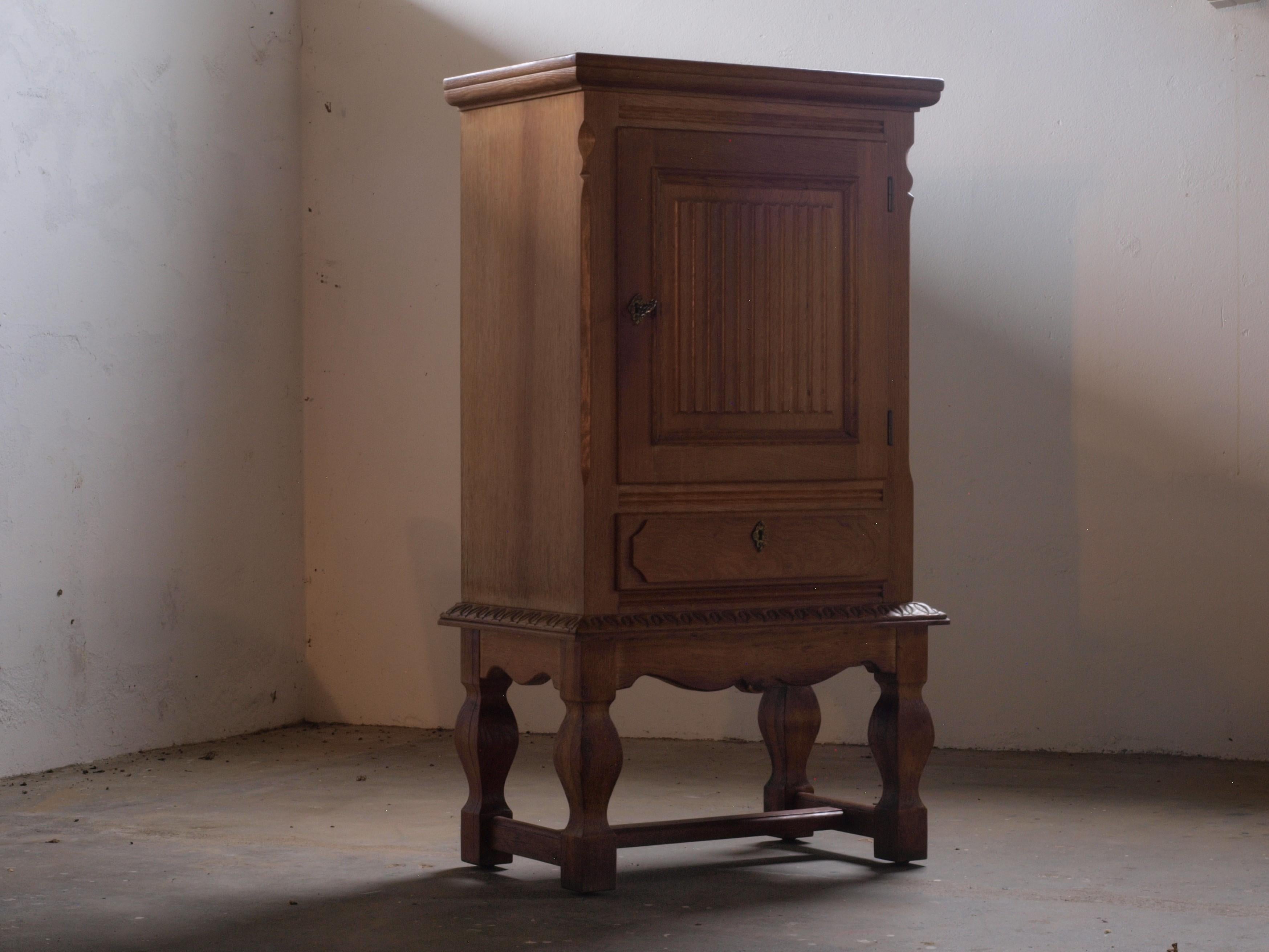 Mid-Century Modern Mid-Century Danish Oak Cabinet in the style of Henning Kjaernulf For Sale