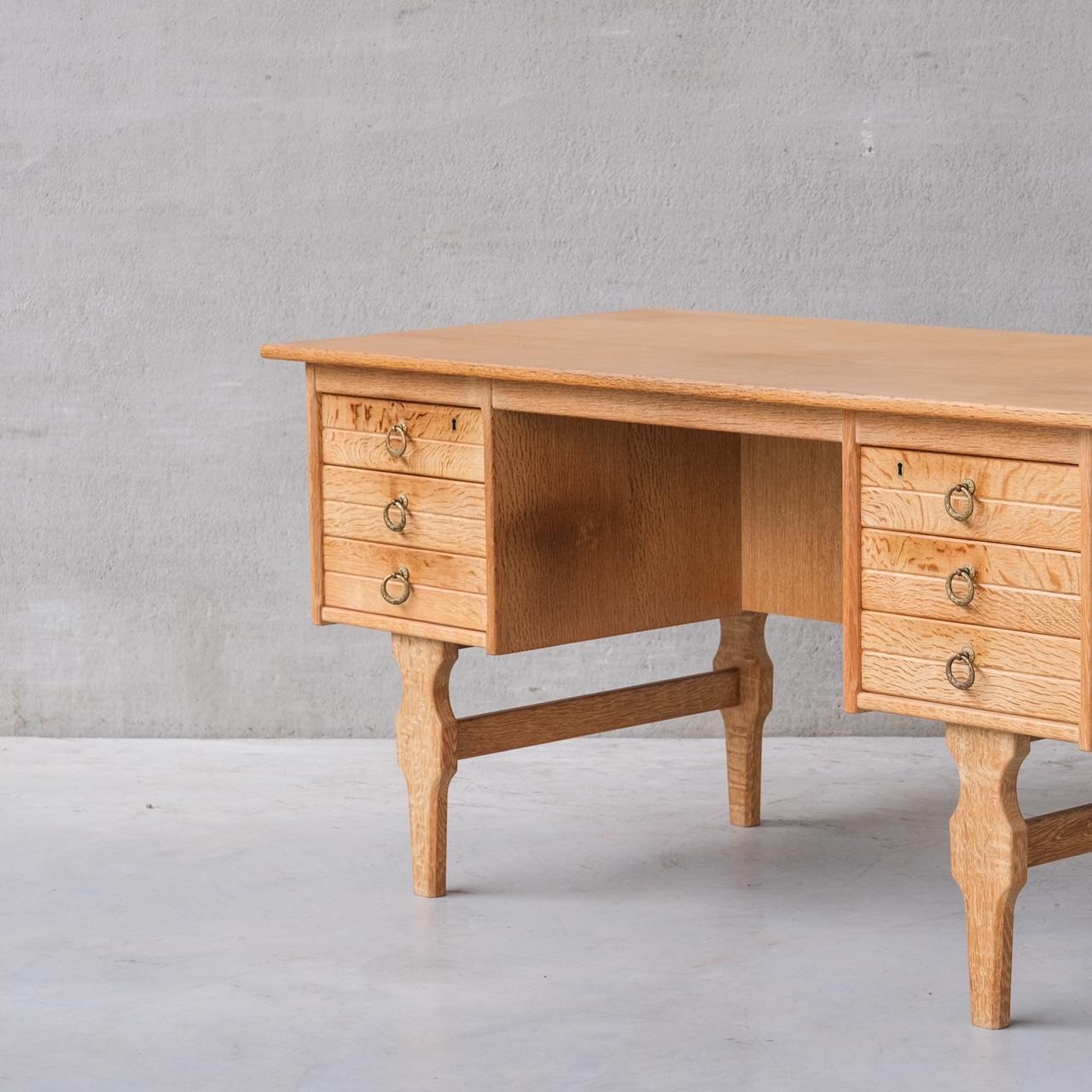 Mid-Century Danish Oak Desk attr. to Henning Kjaernulf In Good Condition For Sale In London, GB