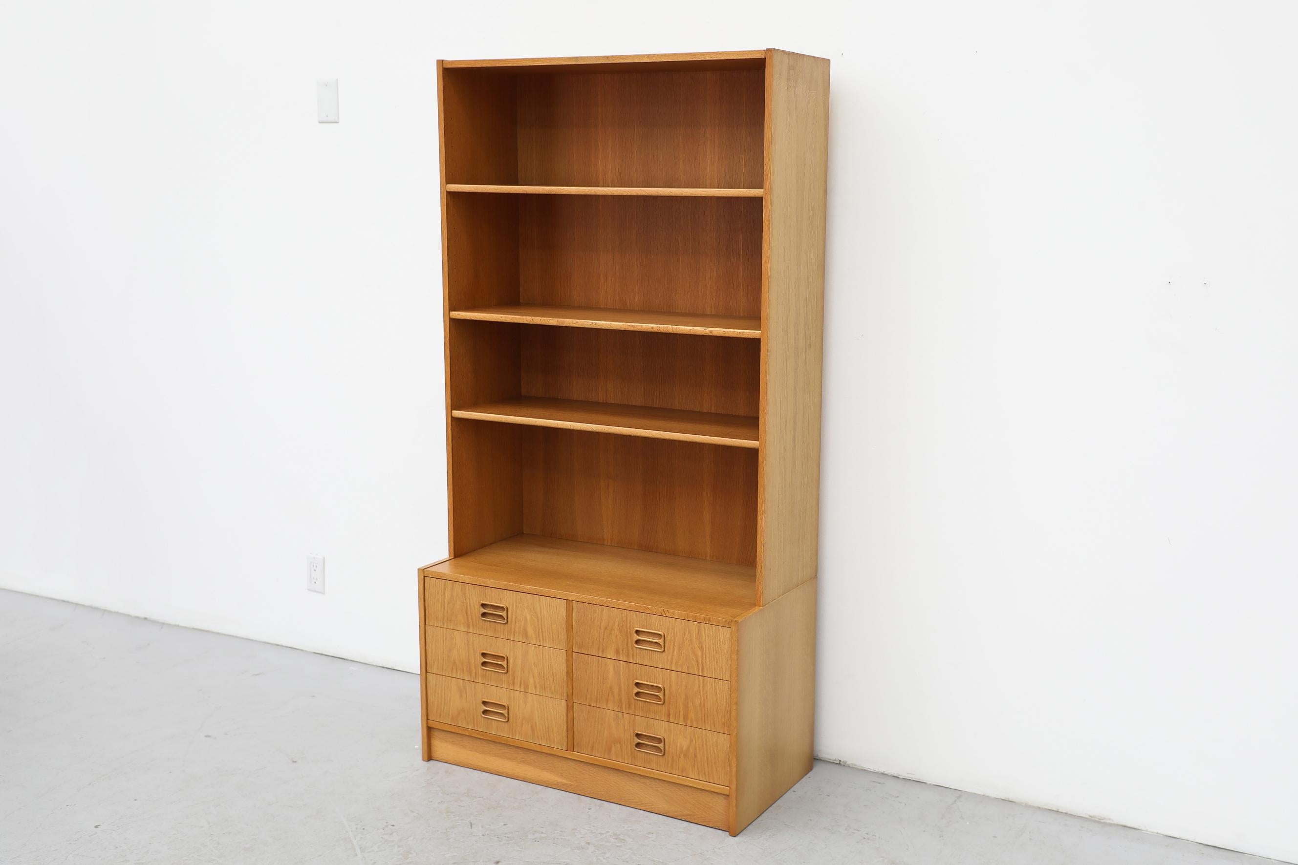 Mid-Century Danish Oak Standing Bookcases by Niels Andersen In Good Condition In Los Angeles, CA