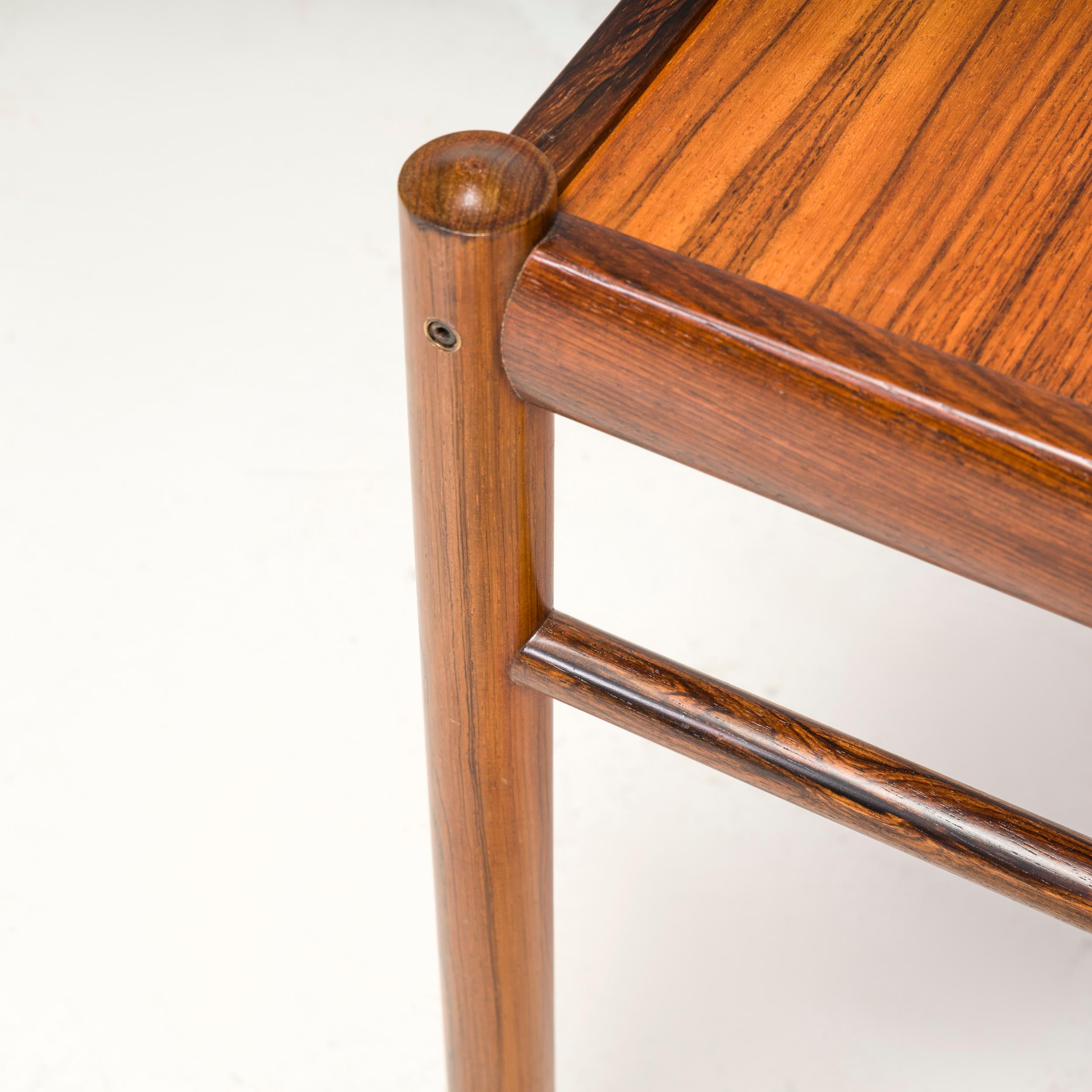 Mid Century Danish Ole Wanscher Rosewood Colonial Side Table by PJ furniture  In Good Condition For Sale In London, GB