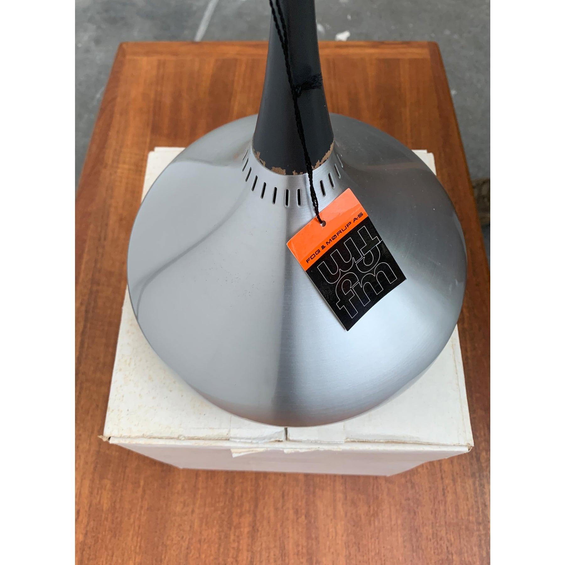 Mid-Century moderno Lampada a sospensione orientale danese di metà secolo di Jo Hammerborg per Fog & Mørup in vendita