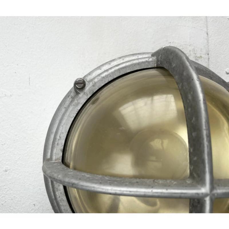 Lampe murale danoise d'extérieur Skot en métal, Lauritz Knudsen, années 1960 en vente 4