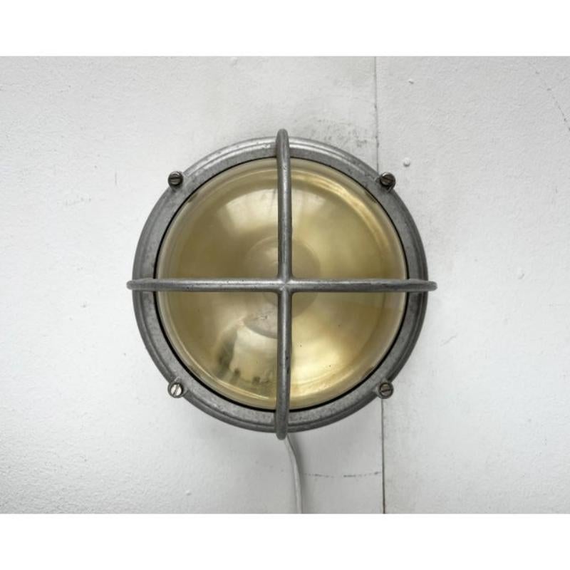 Métal Lampe murale danoise d'extérieur Skot en métal, Lauritz Knudsen, années 1960 en vente
