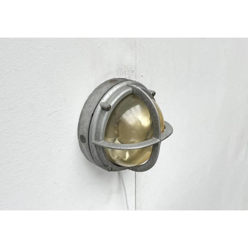 Lampe murale danoise d'extérieur Skot en métal, Lauritz Knudsen, années 1960 en vente 1