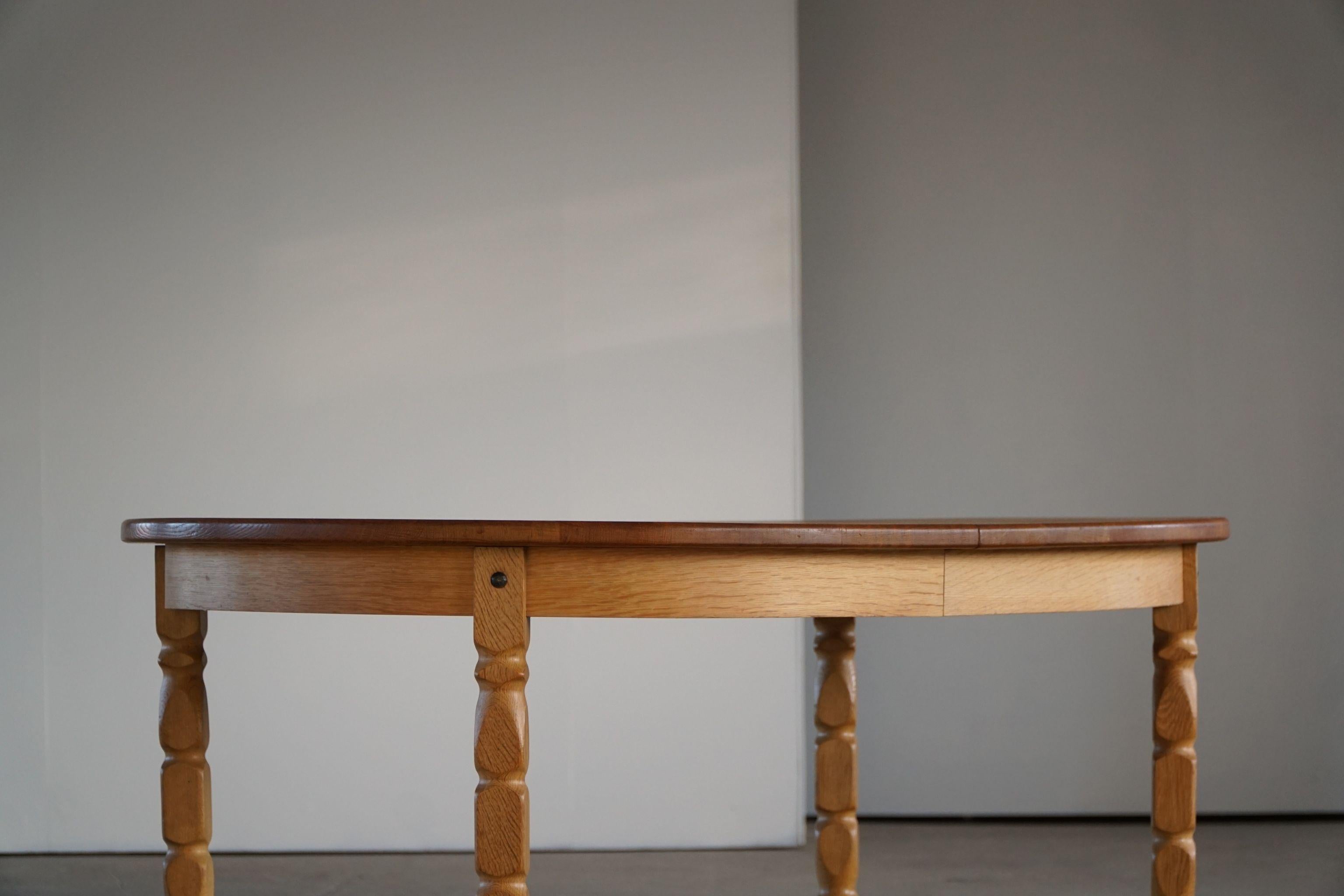 Mid-Century Danish Oval Dining Table in Solid Oak with One Extensions, 1960s 2