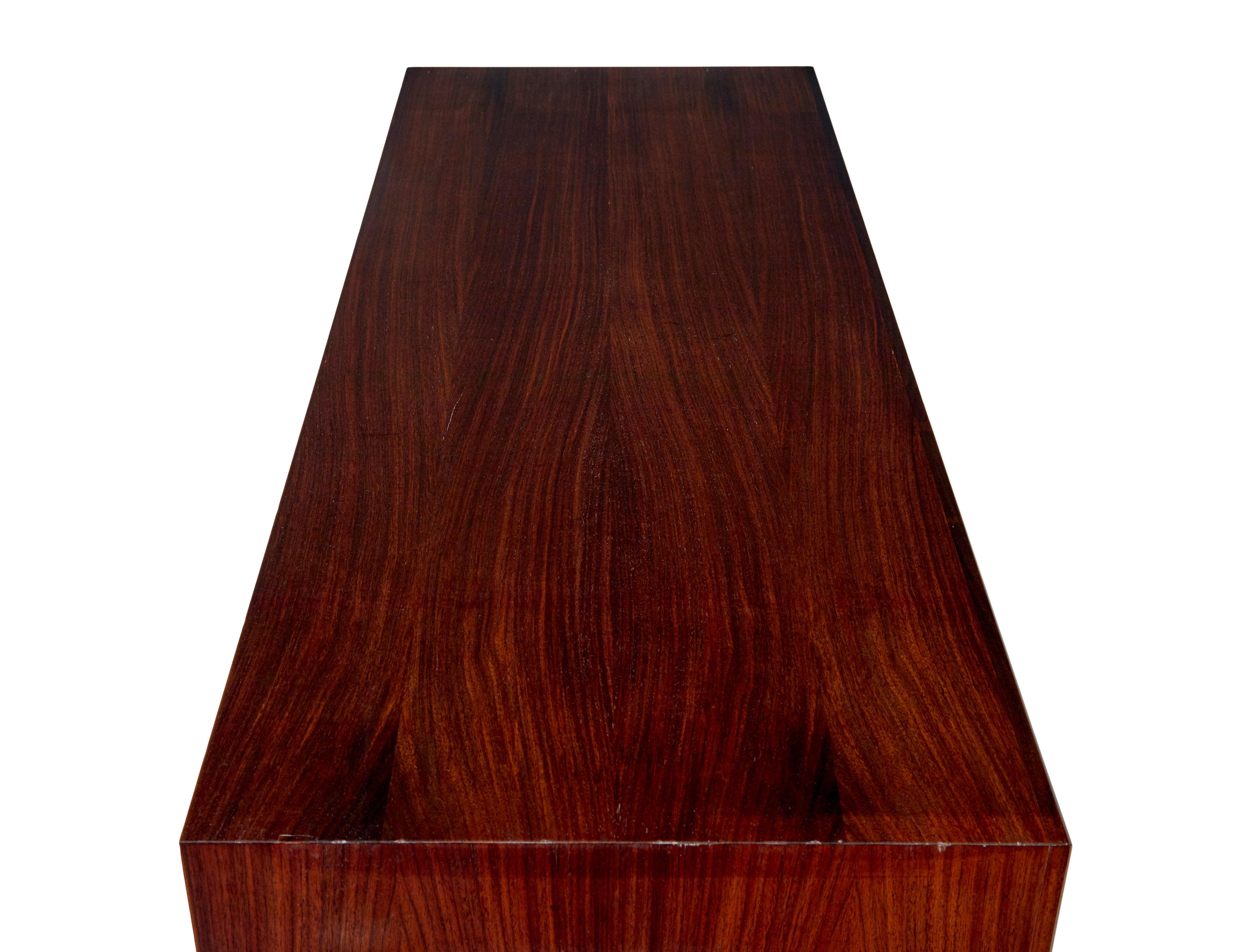 XX secolo Credenza buffet danese di metà secolo in palissandro in vendita