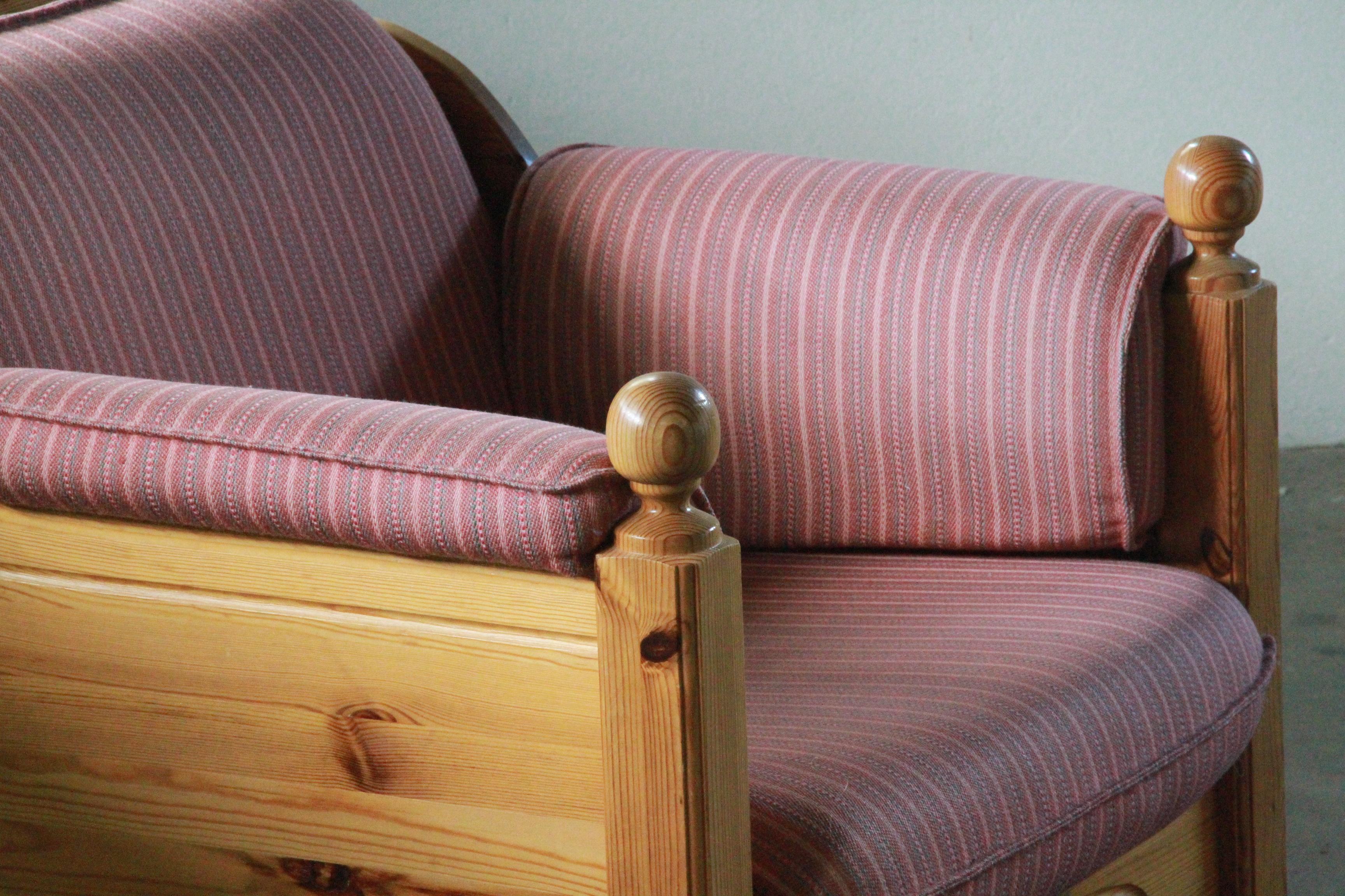 Mid-Century Danish Pine Lounge Chair, 1970s For Sale 10