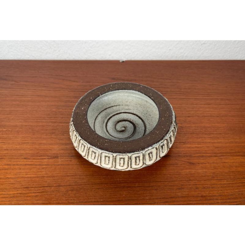 Mid-Century Modern Mid-Century Danish Pottery Bowl by Helge Bjufstrøm for Michael Andersen, 1960s For Sale