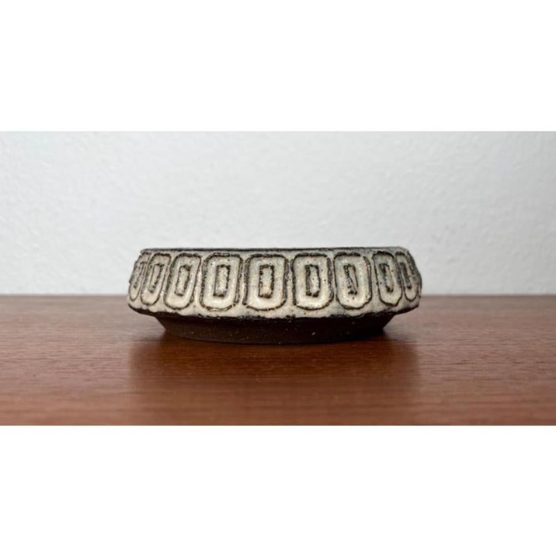 Mid-Century Danish Pottery Bowl by Helge Bjufstrøm for Michael Andersen, 1960s For Sale 1