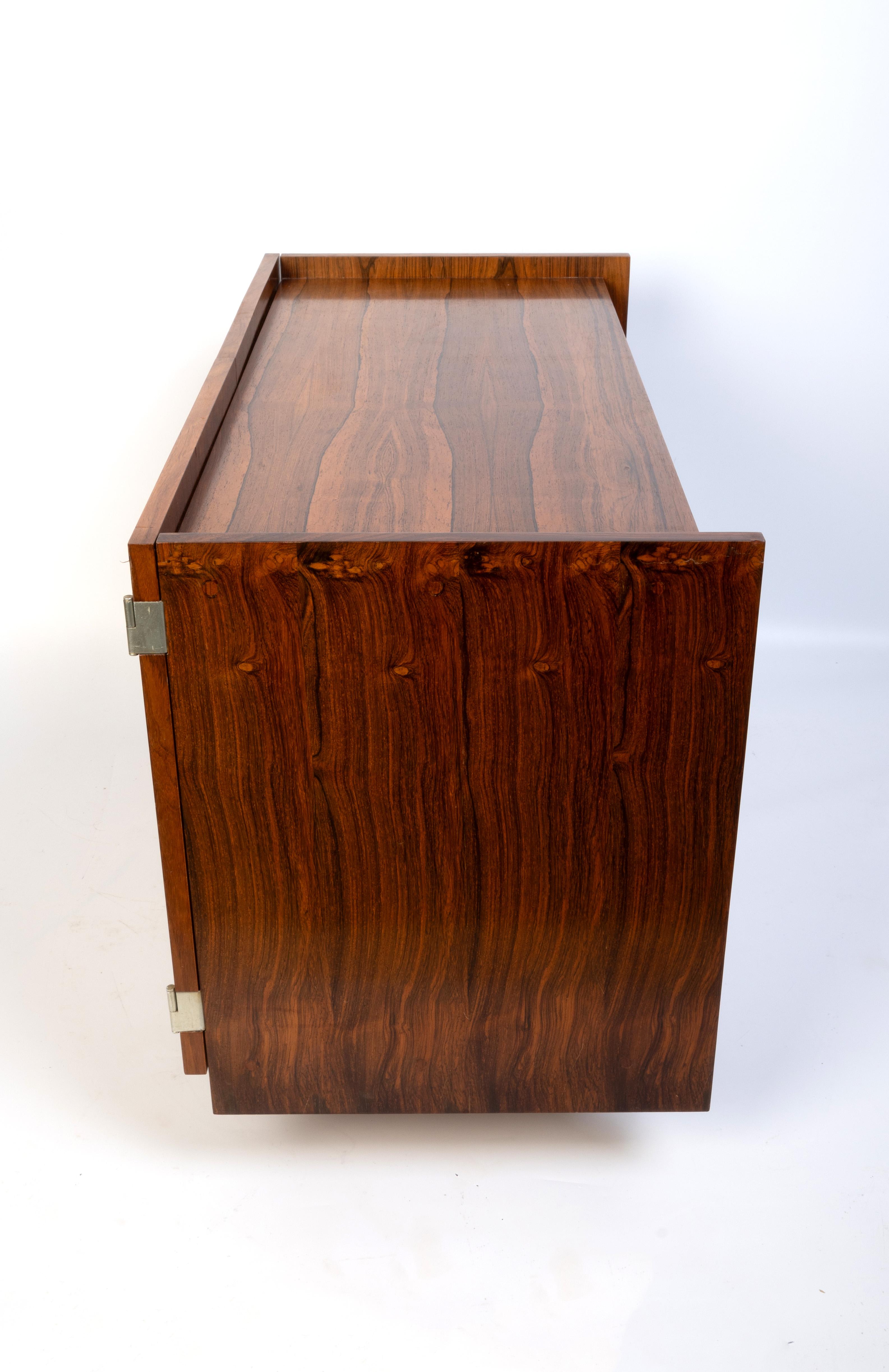 Meuble de rangement pour disques danois du milieu du siècle, petite crédence d'appoint, vers 1960 en vente 5