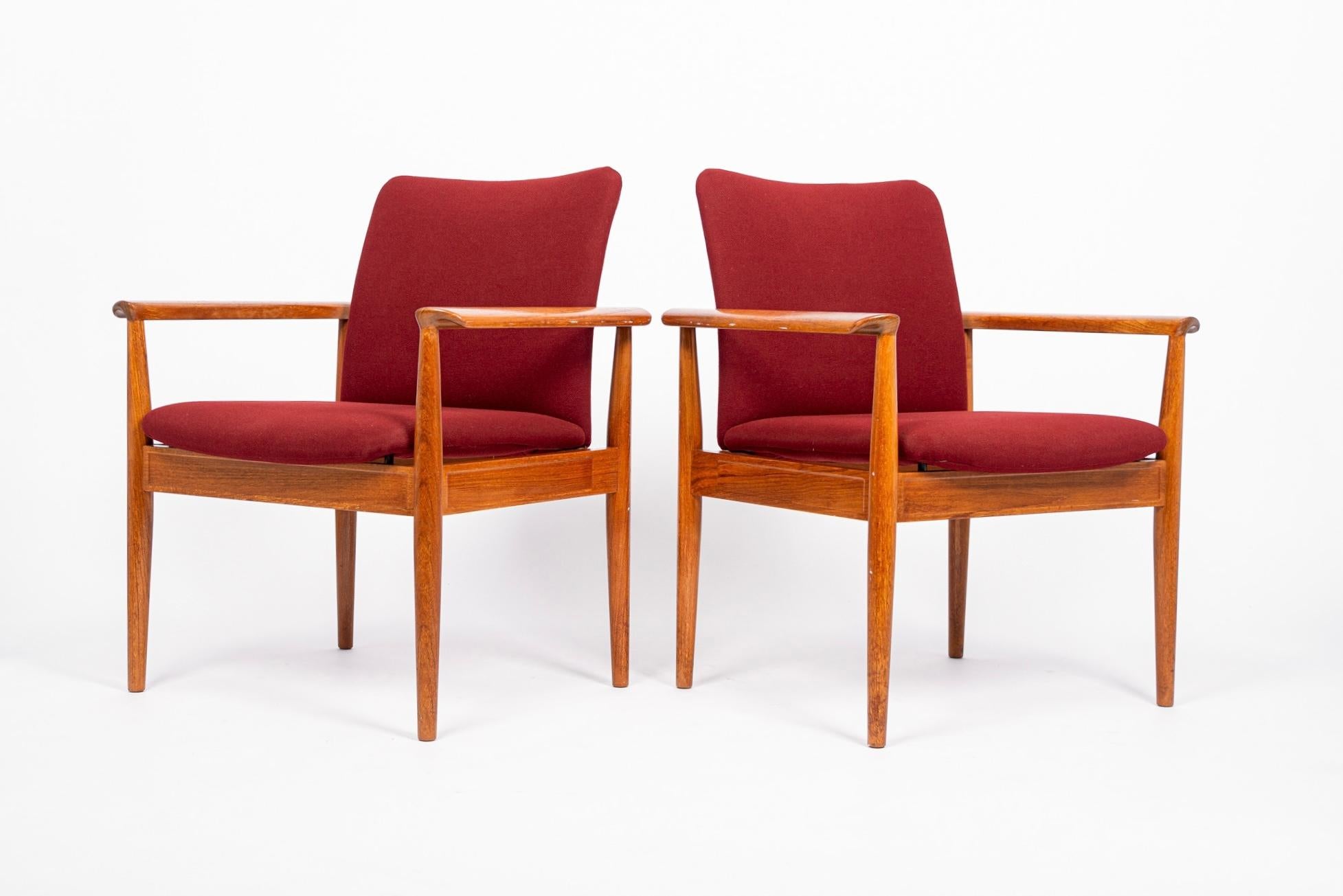 Mid-Century Modern Mid Century Danish Red Lounge Chairs by Finn Juhl for France & Daverkosen For Sale