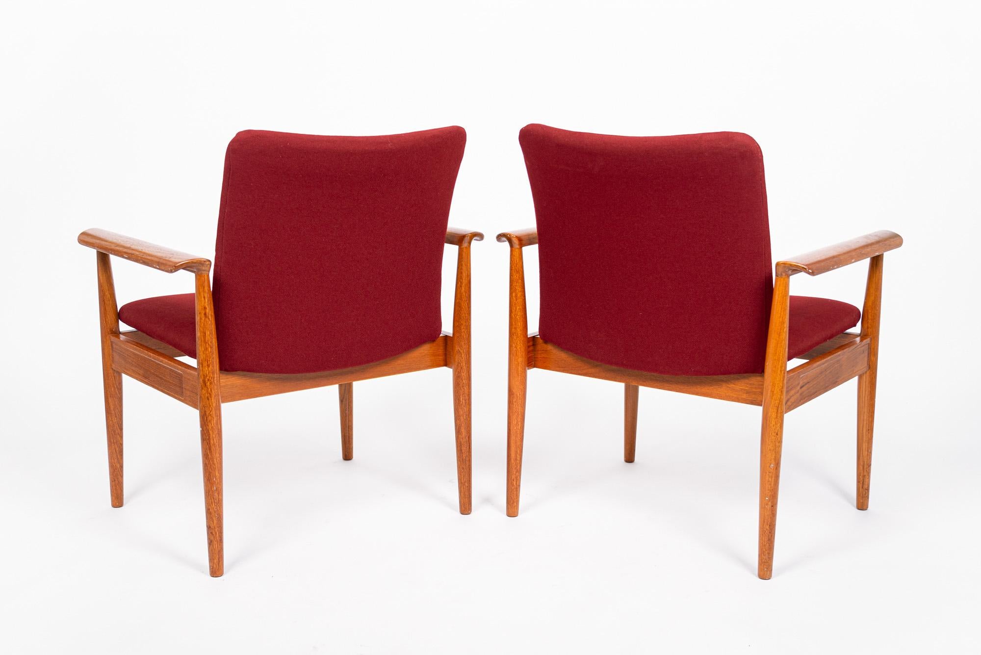 Upholstery Mid Century Danish Red Lounge Chairs by Finn Juhl for France & Daverkosen For Sale
