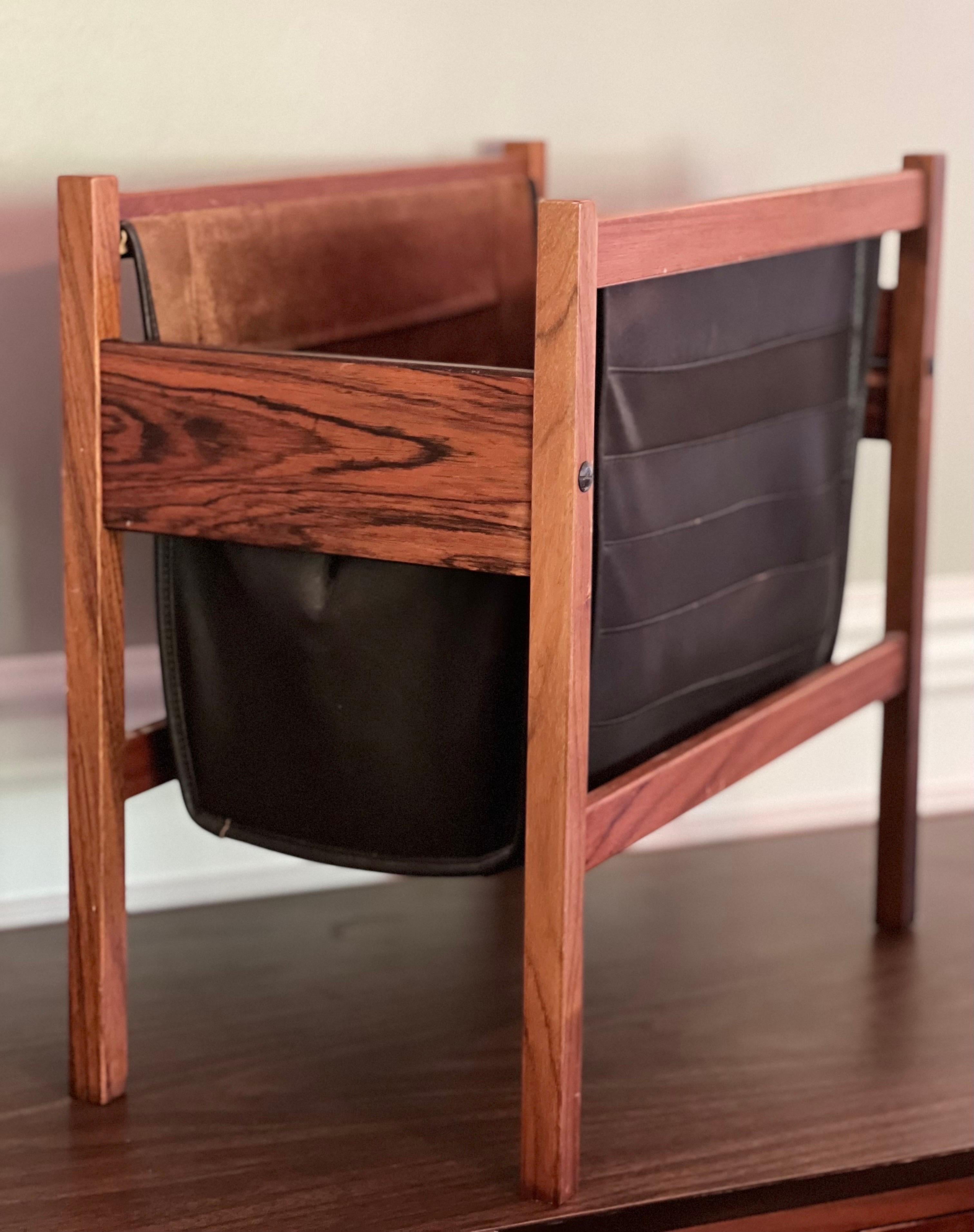 Mid-Century Danish Rosewood and Leather Magazine Rack For Sale 1