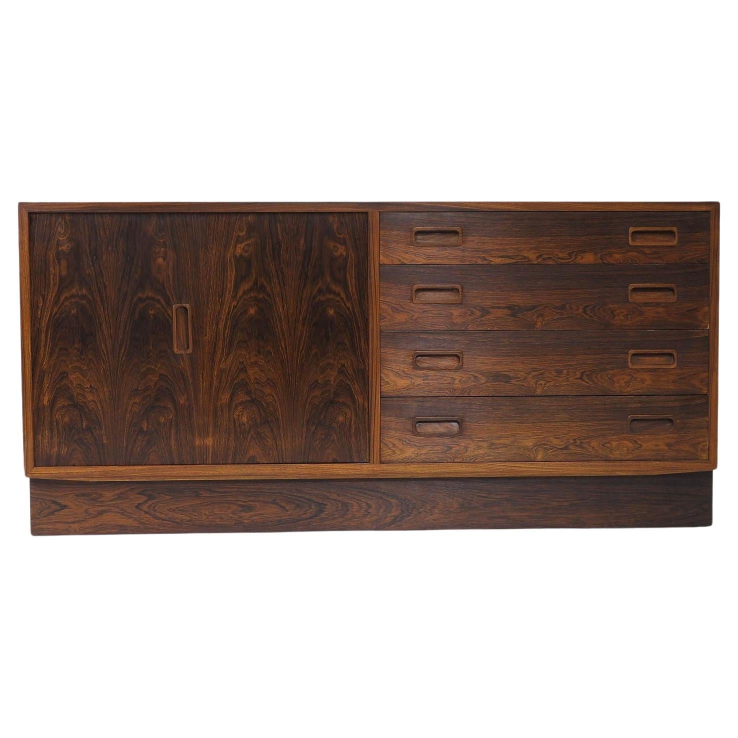 MId-century Danish Rosewood Bifold Low Sideboard For Sale