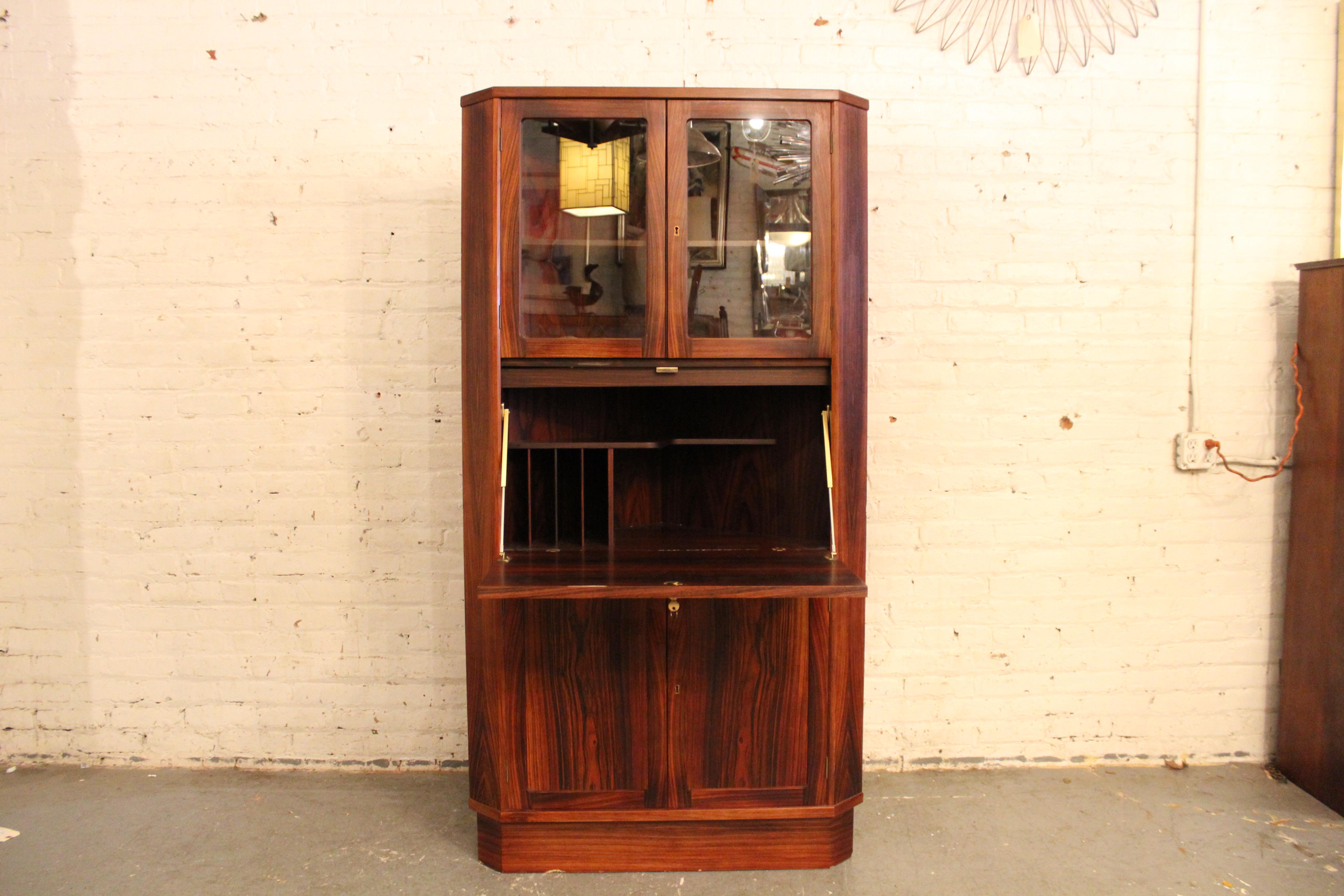 20th Century Mid-Century Danish Rosewood Corner Secretary by Vinde Mobelfabrik For Sale