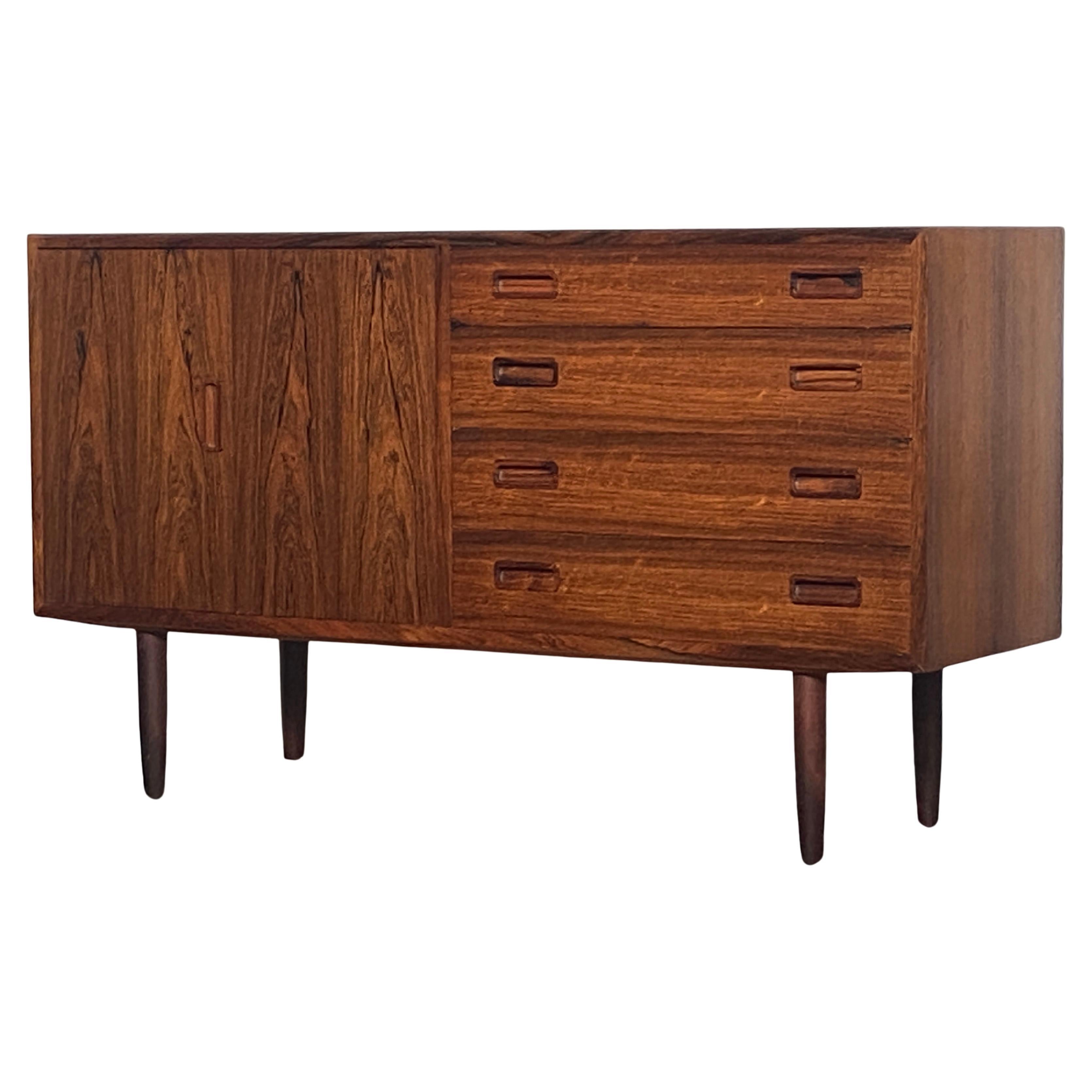 Comò credenza danese di metà secolo in palissandro di Carlo Jensen  - Hundevad