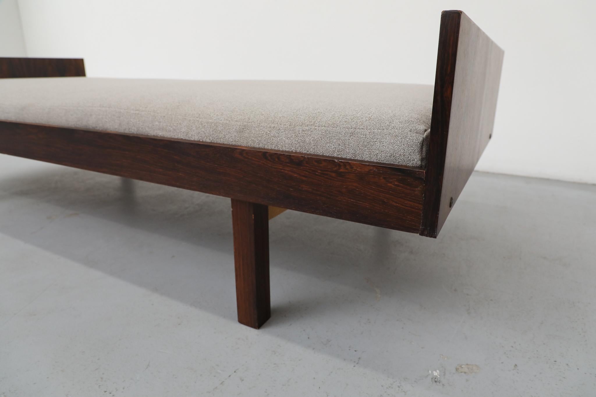 Letto da giorno in palissandro danese di metà secolo di Horsnaes Møbler in vendita 5