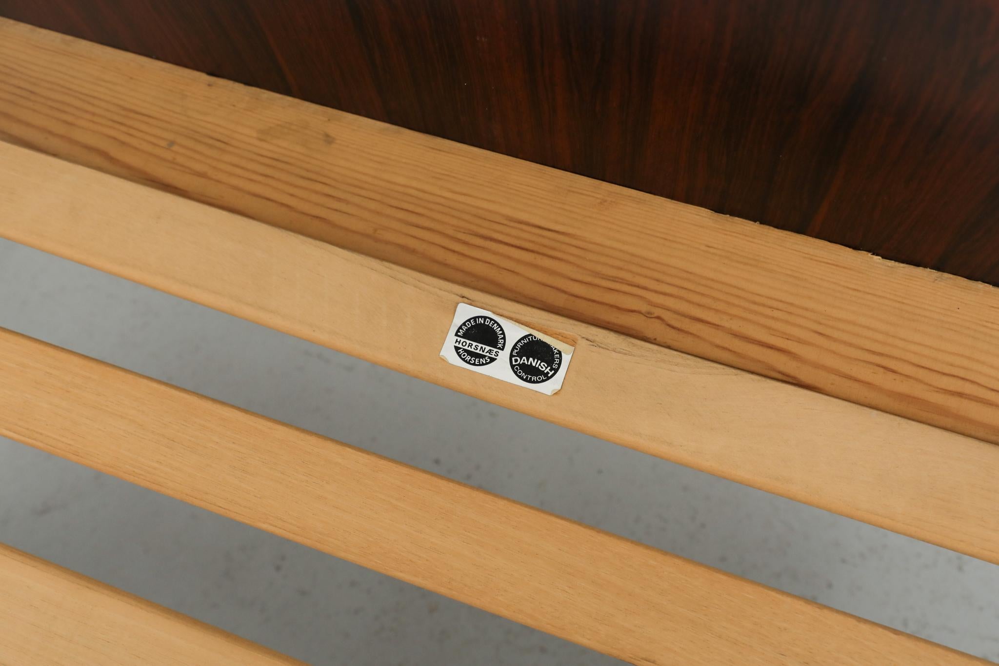 Letto da giorno in palissandro danese di metà secolo di Horsnaes Møbler in vendita 10